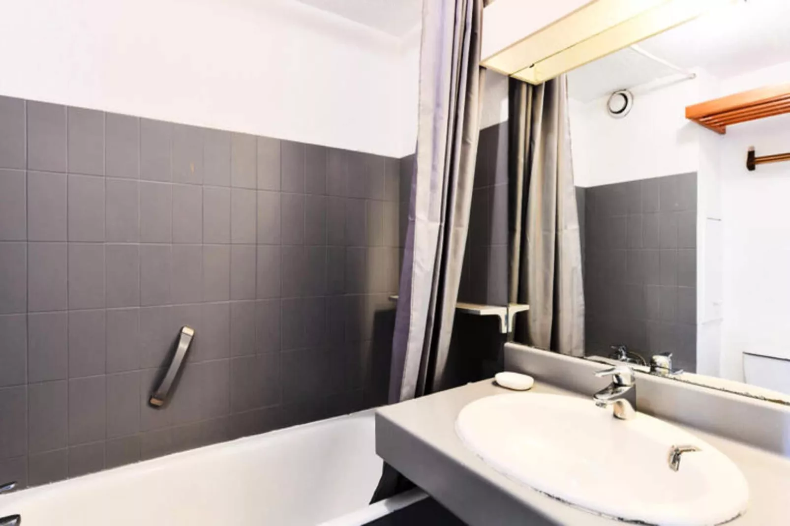 Hyeres Parc - maeva Home-Badezimmer