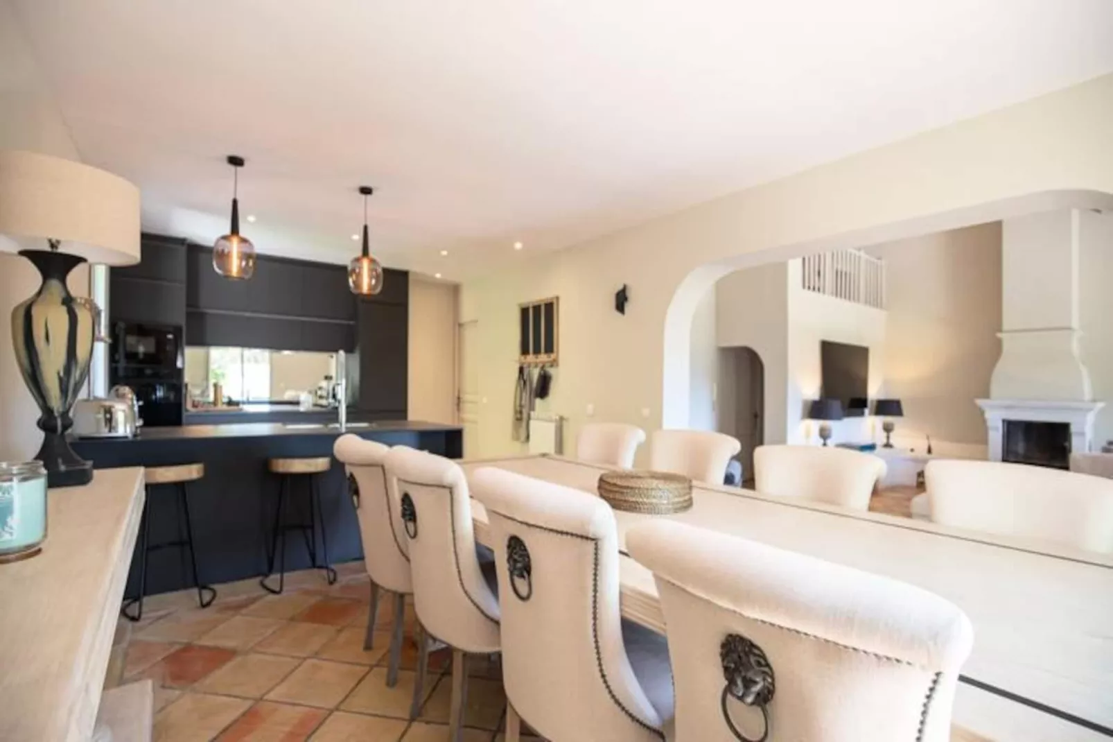 Villa 10 Pers Piscine Priv&eacute;e Pr&egrave;s De Saint-tropez-Image-tags.