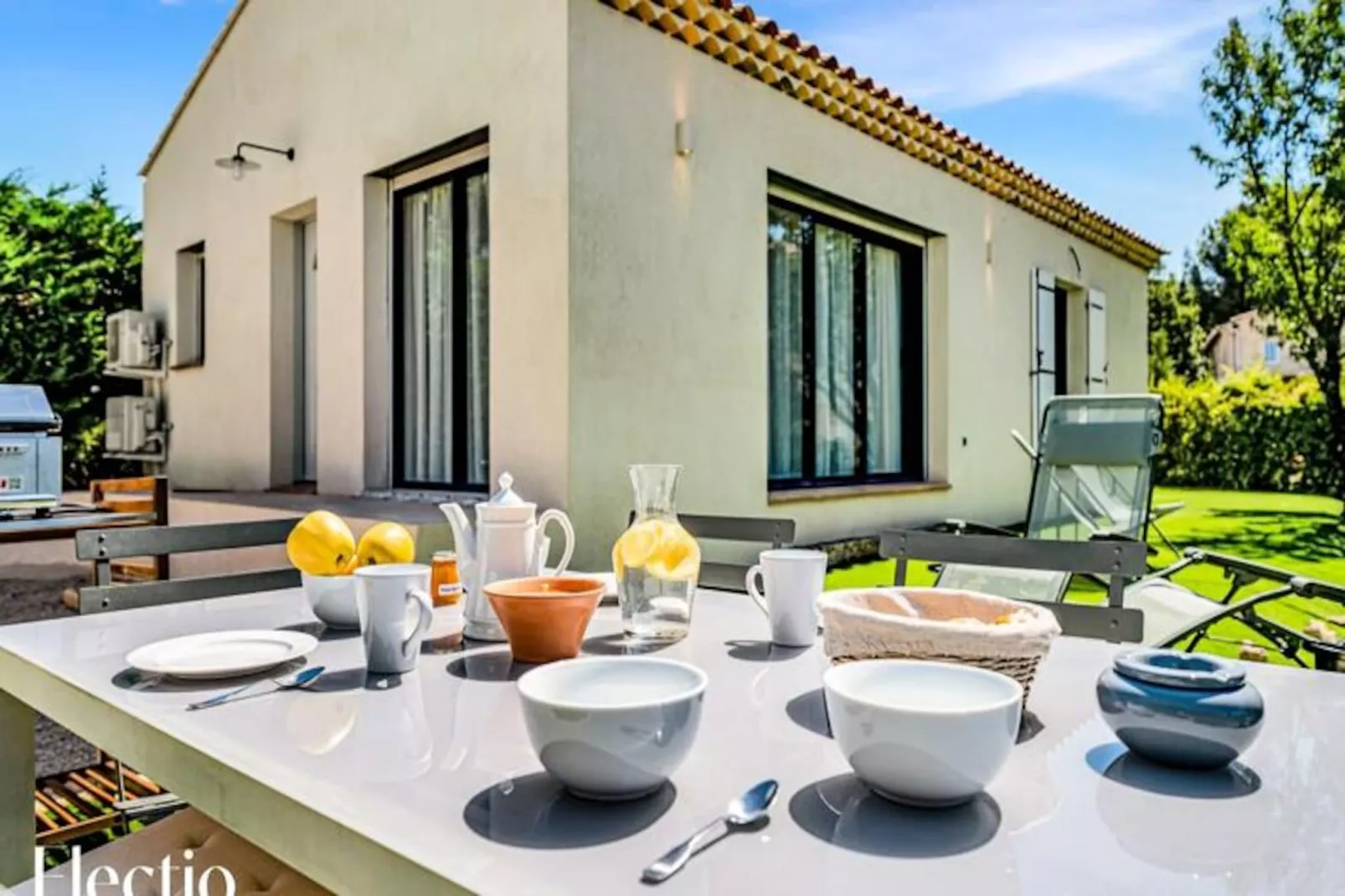 Villa Oliveda | Piscine & Salon Cin&eacute;ma-Image-tags.