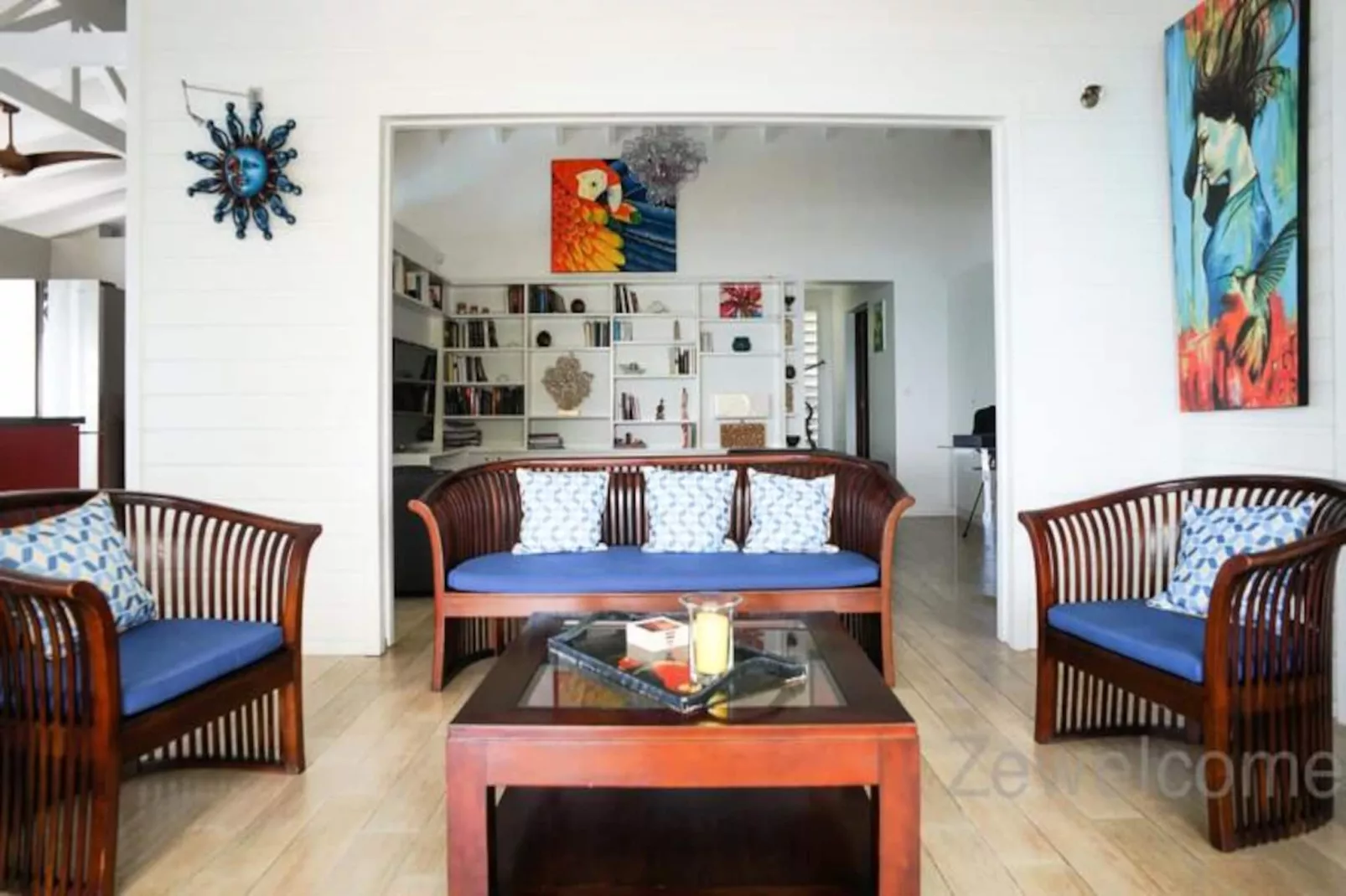 Villa Sea Front-Image-tags.