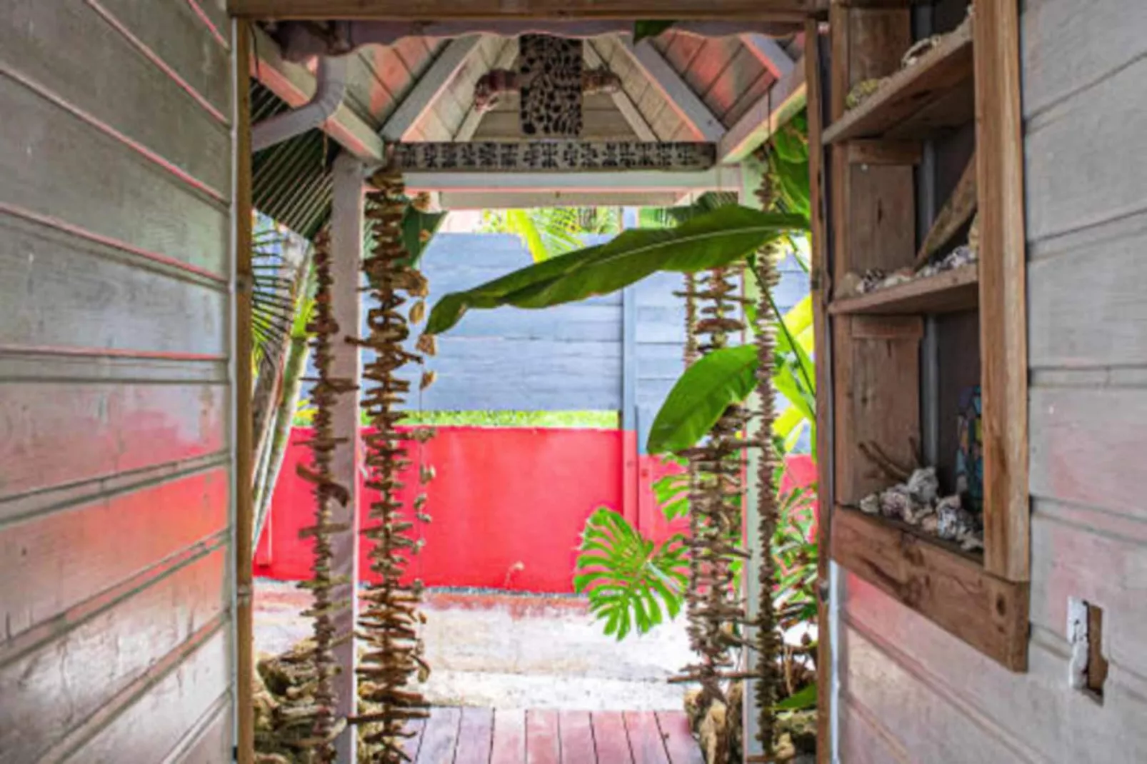 Villa Lakaz-Image-tags.