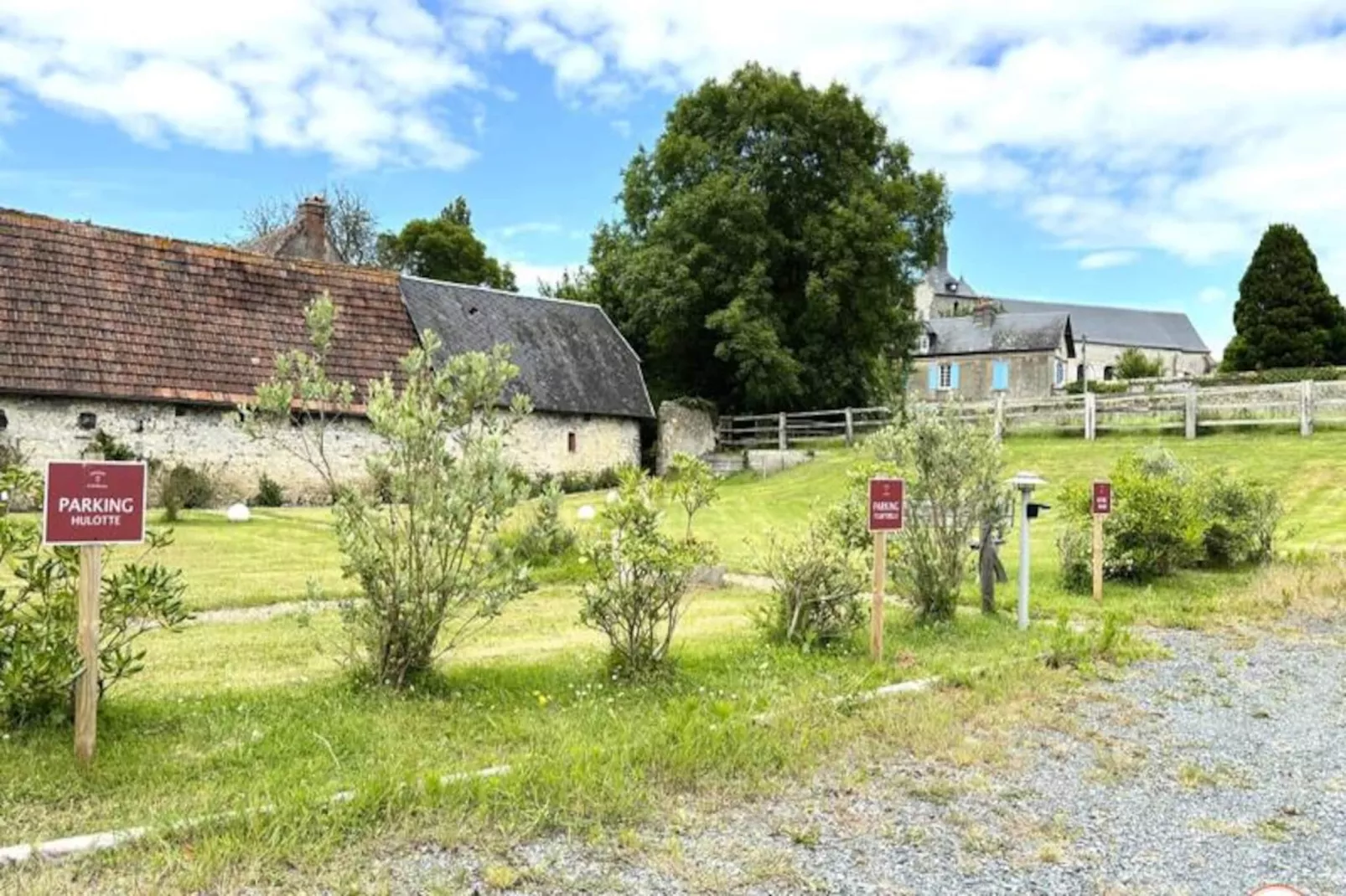 🍎 La Tourterelle - Domaine D'apreval - Campagne-Image-tags.
