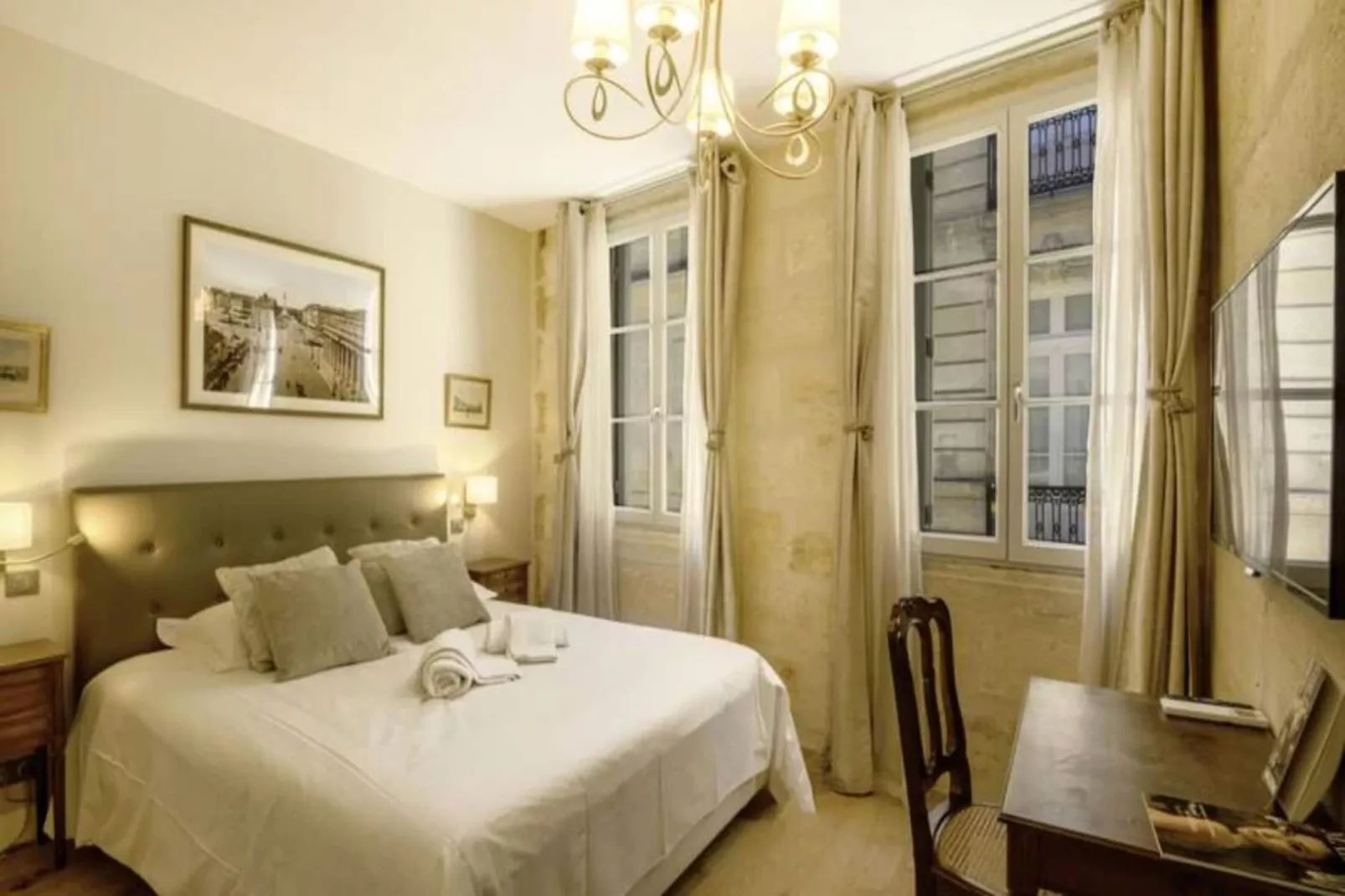 Superbe Duplex De Qualit&eacute;, En Hypercentre Avec Rooftop Et Climatisation-Bedroom