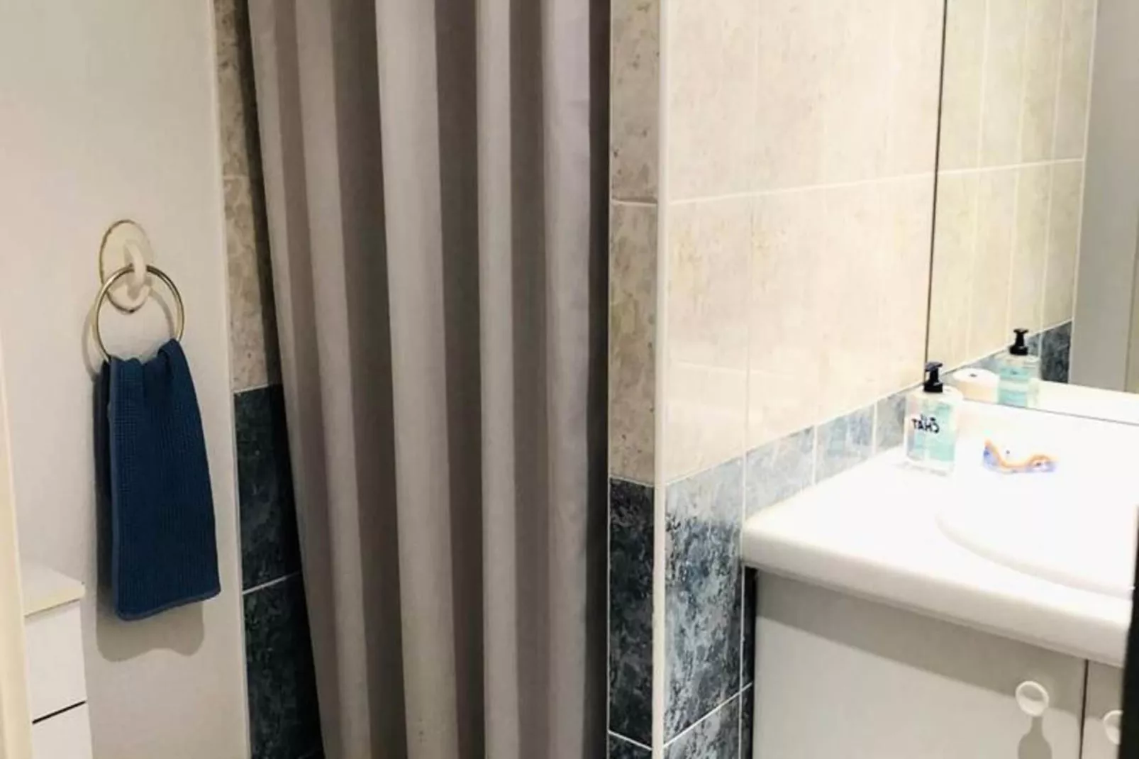 Résidence L'orangeraie-Bathroom