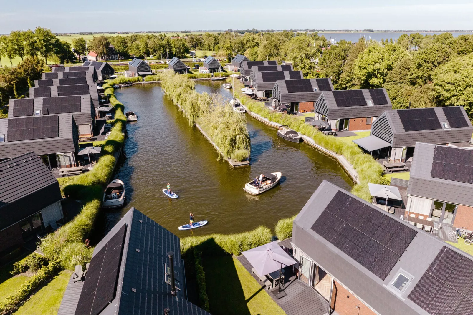 Watervilla Twa-Exterior summer
