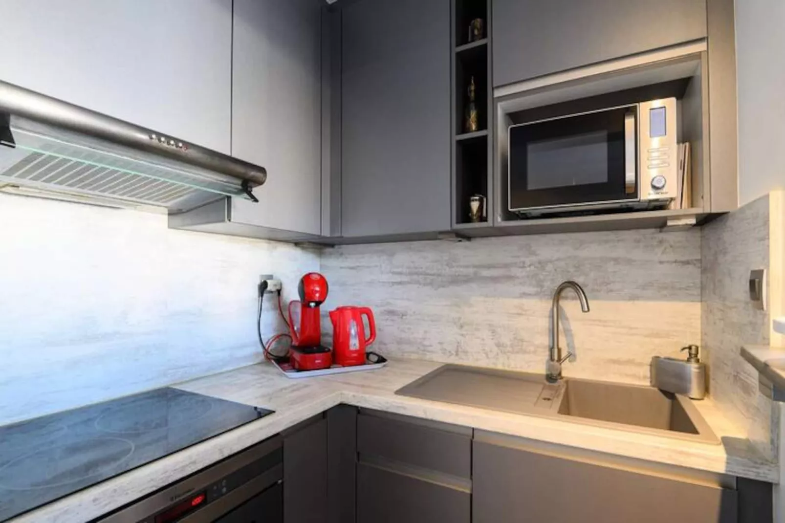 Résidence Les Marines Du Port-Image-tags.