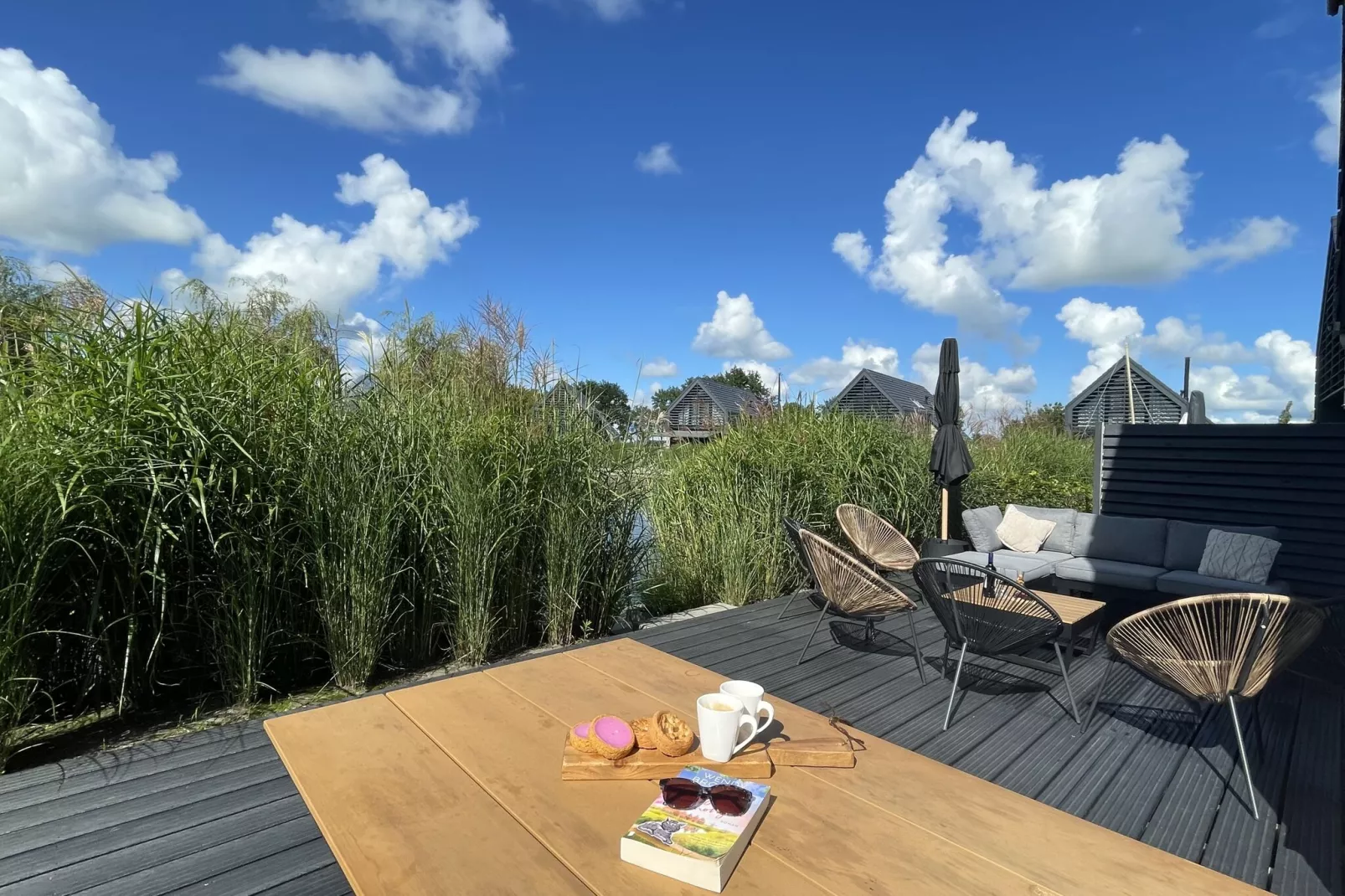 Watervilla Twa-Terrace balcony
