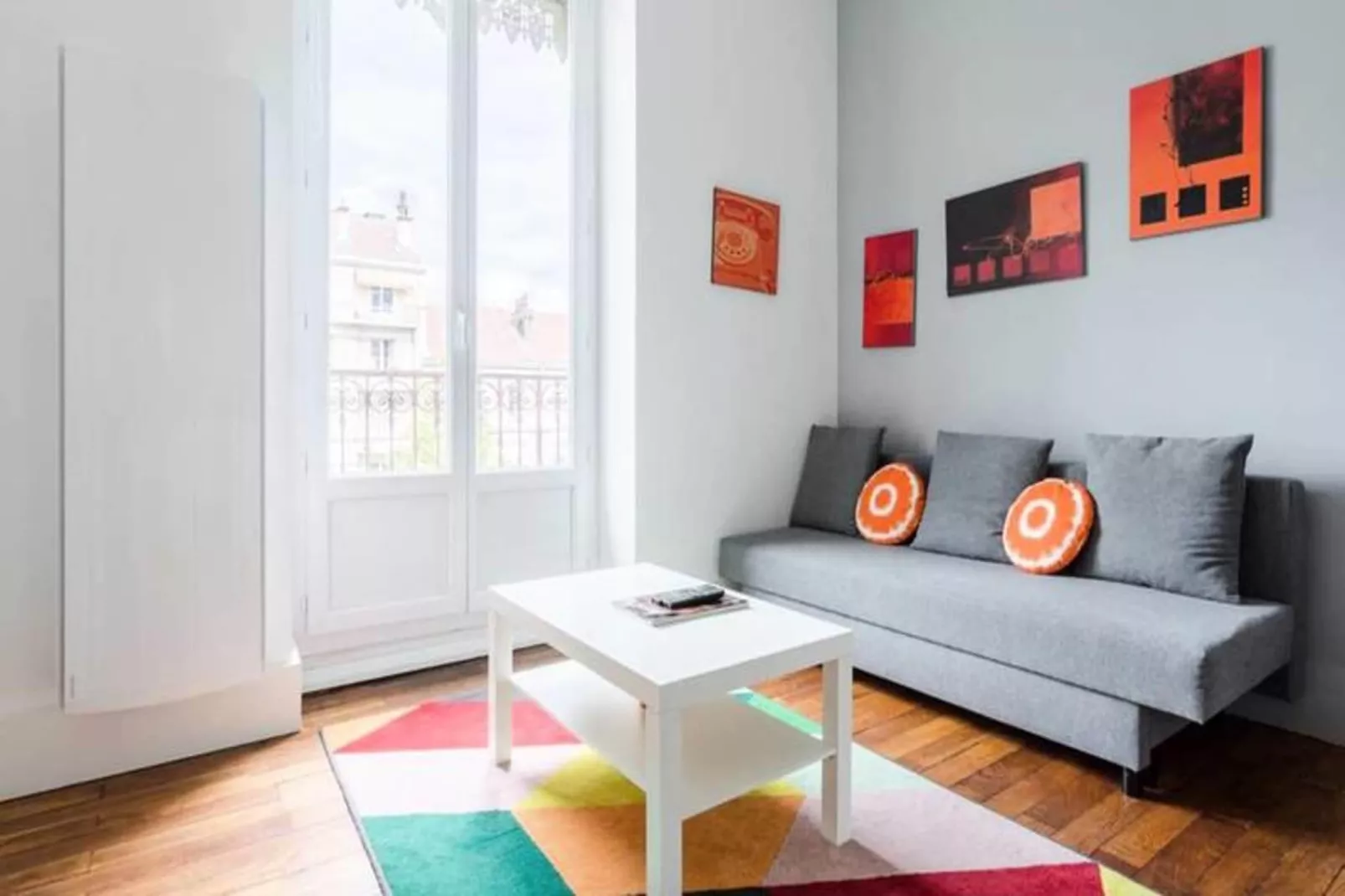 | Le Jaur&egrave;s 🍊| T2 Tout &eacute;quip&eacute; | Balcon, Wifi-Living room