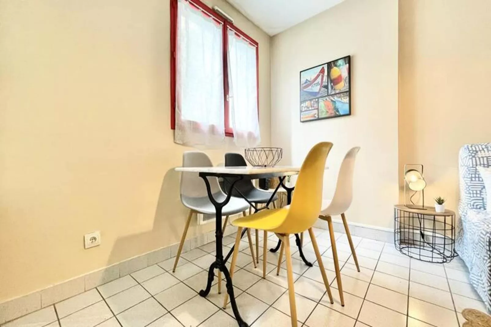 | Le F&eacute;lix 🌞 | Proche Gem, Gare | Tout &eacute;quip&eacute;-Salle à manger