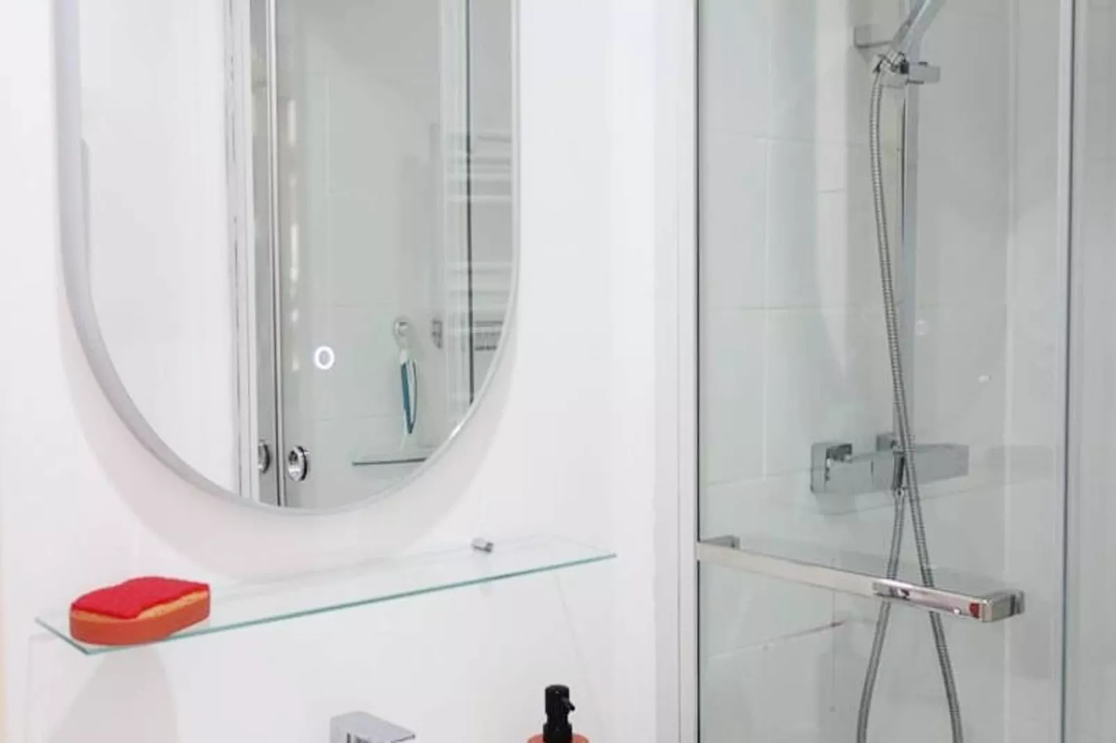 Résidence Menandiere-Badezimmer