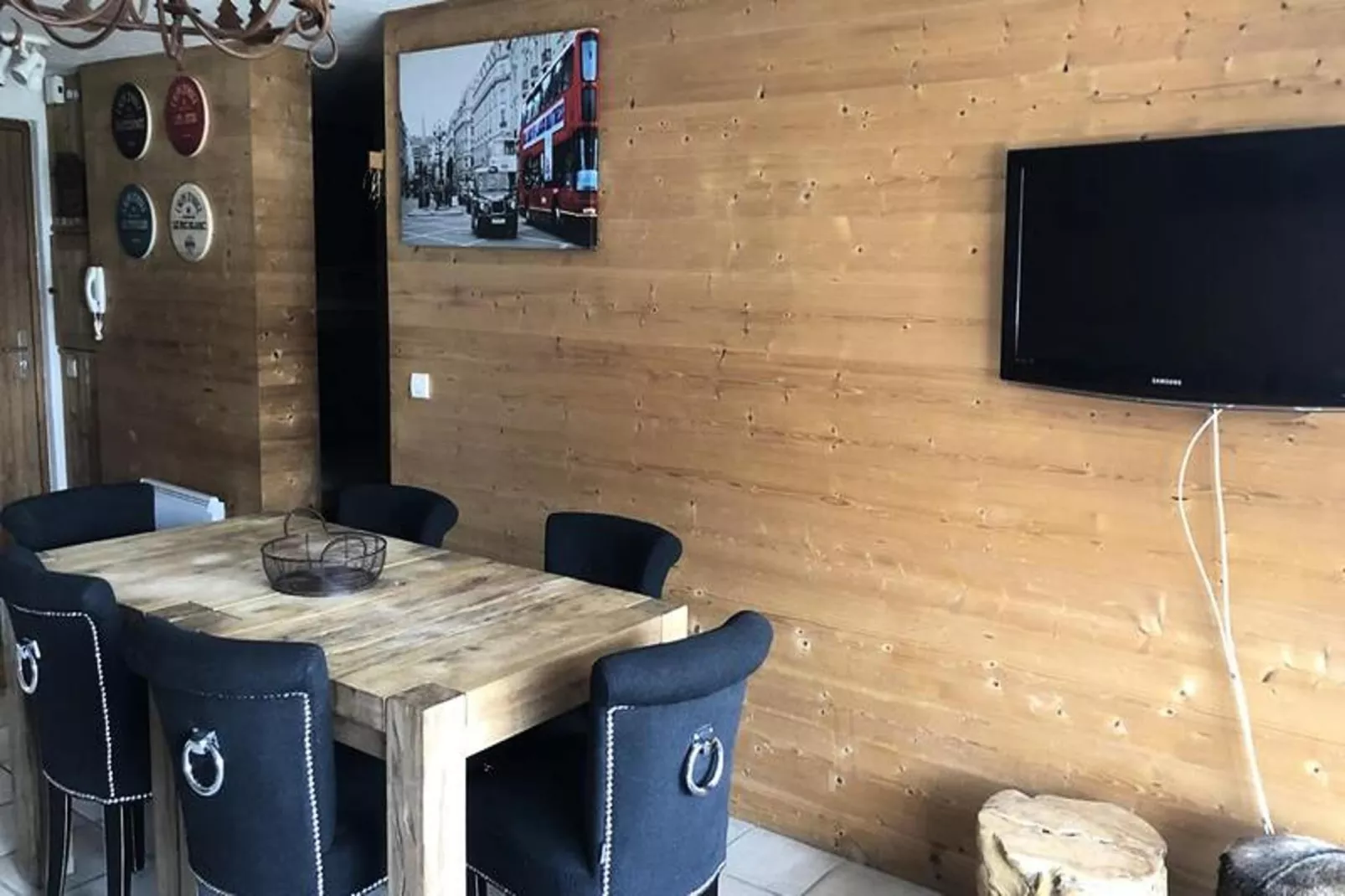 Chalet Alpina-Dining room