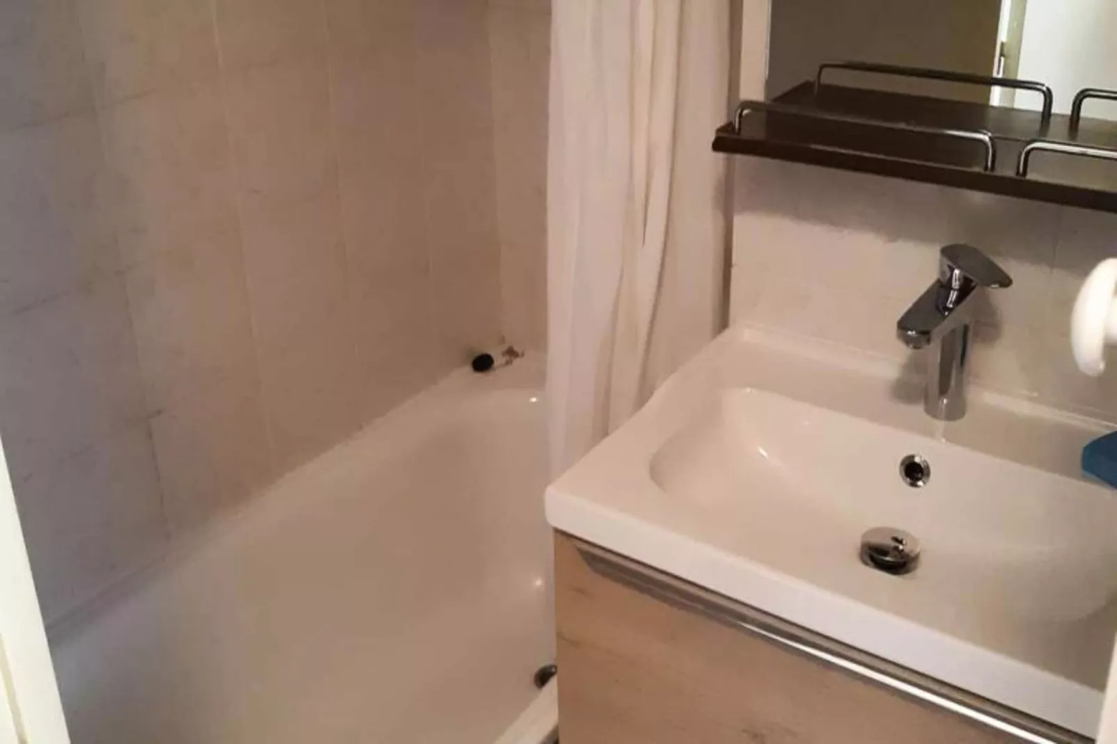 Résidence Ecrin 6-Bathroom