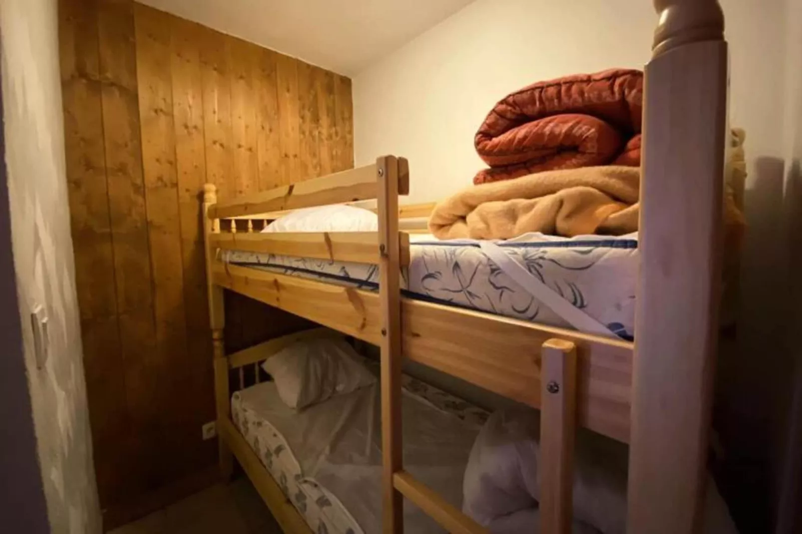 Chalets D Or-Bedroom