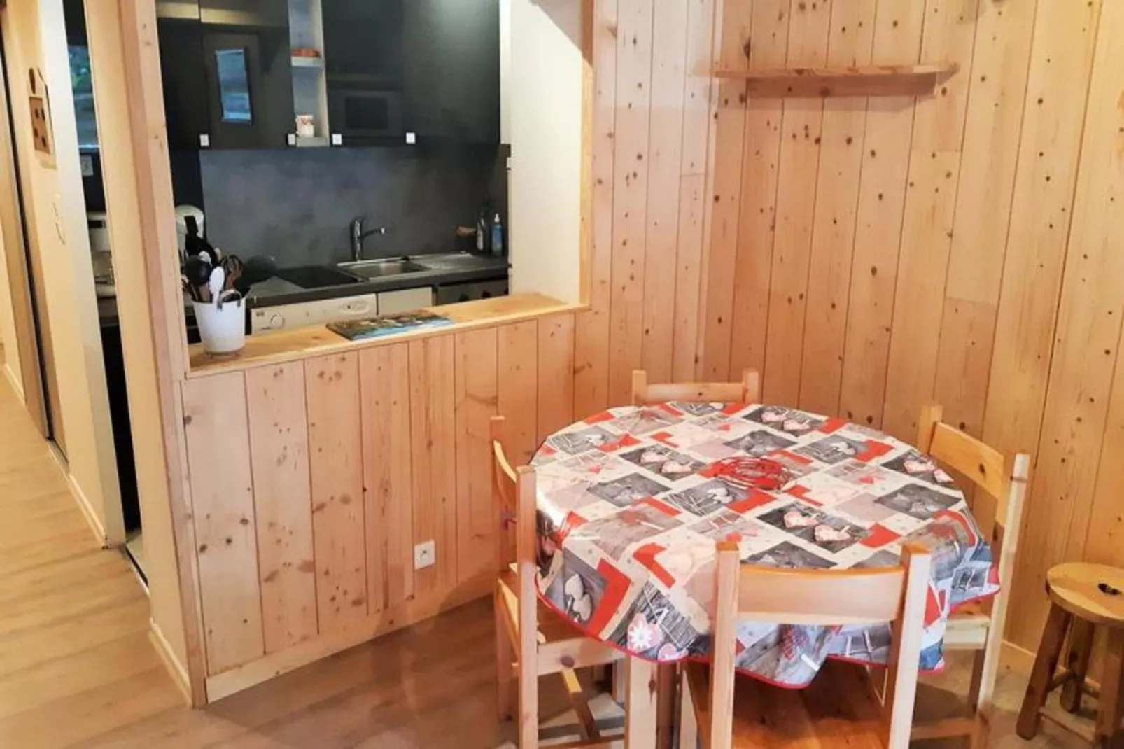 Résidence Sappey-Esszimmer