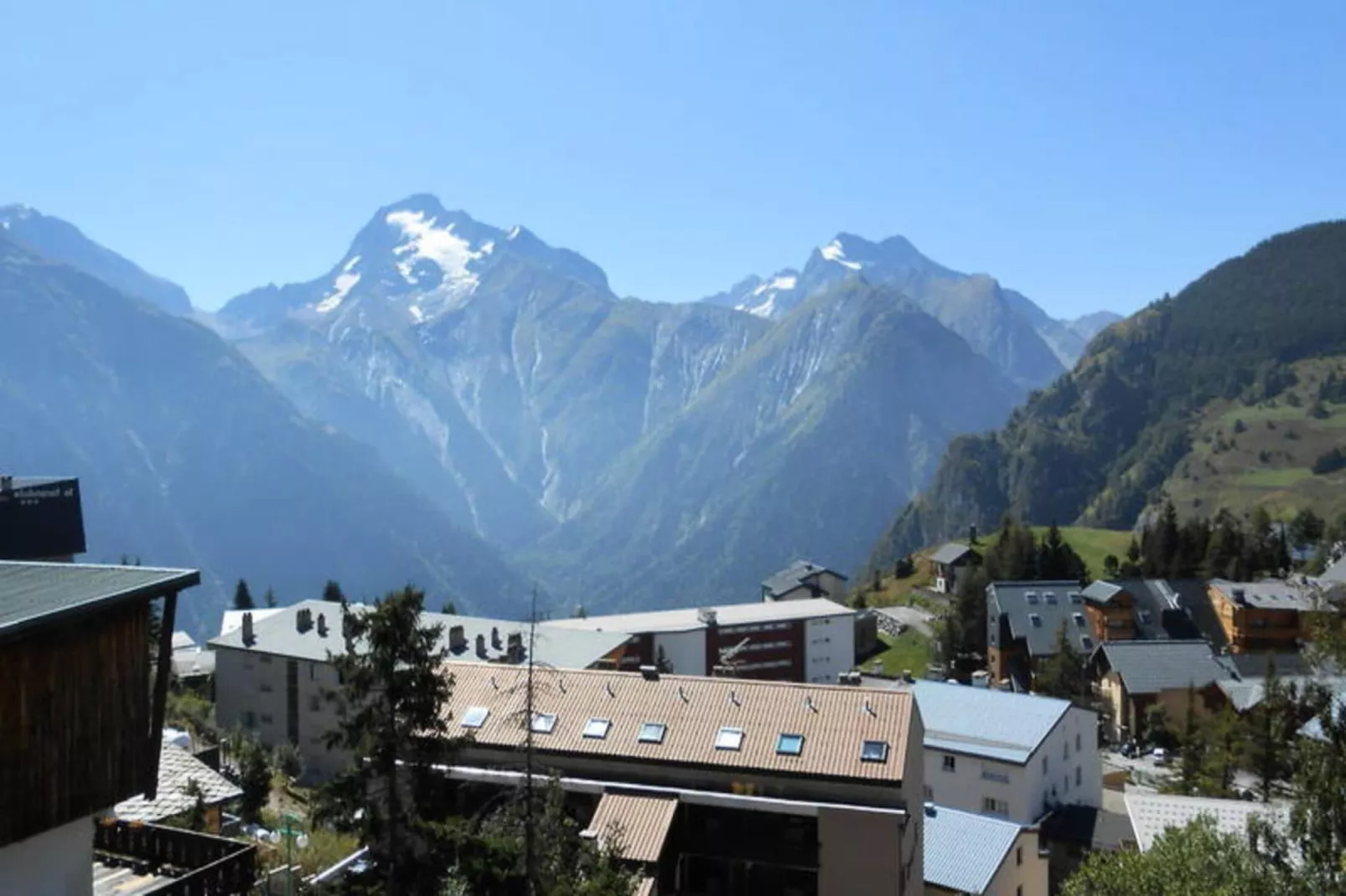 Résidence PlÉiades-Area within 1km in winter