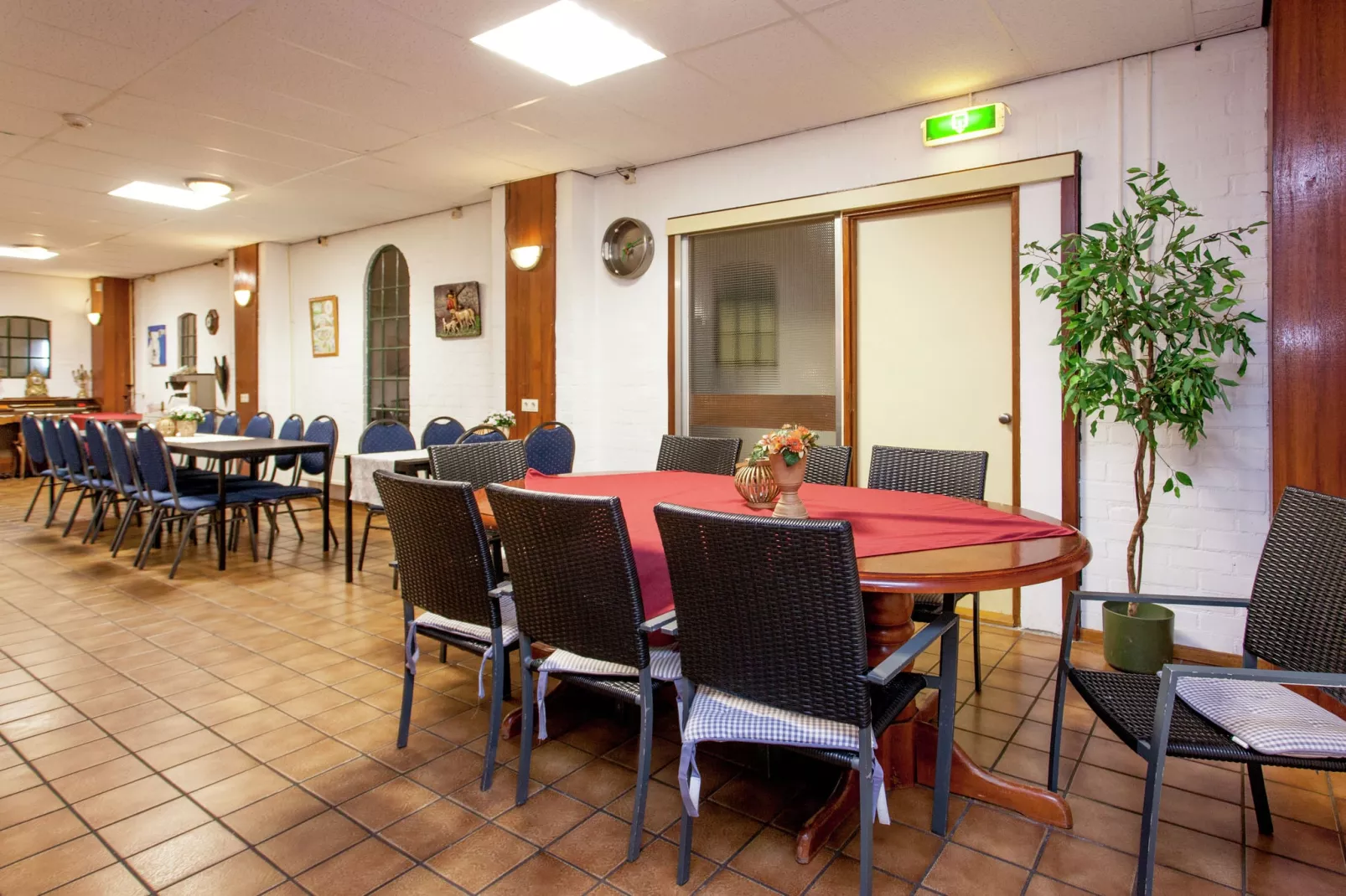 De Vakantie boerderij-Dining room