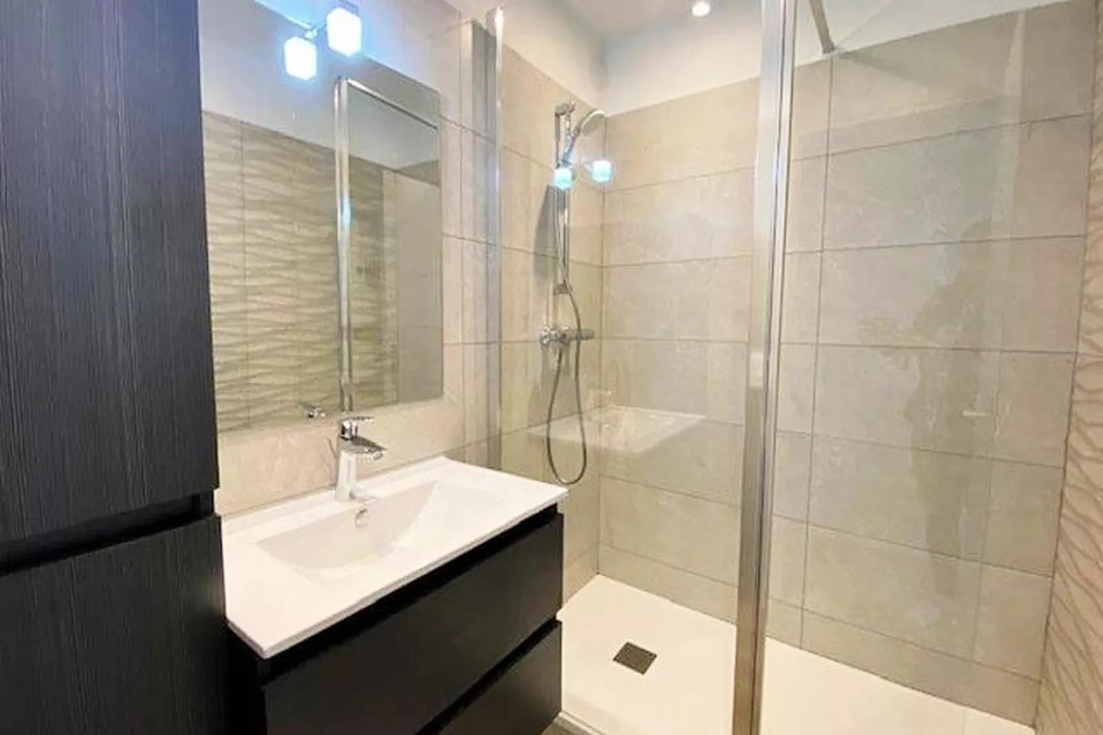 Résidence Ker Avel-Bathroom