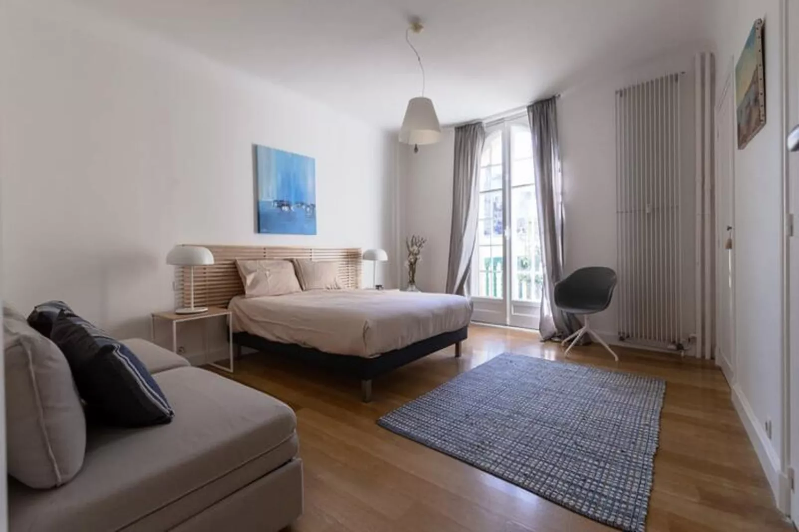 Appartement  Spacieux En Plein Centre-ville-Bedroom