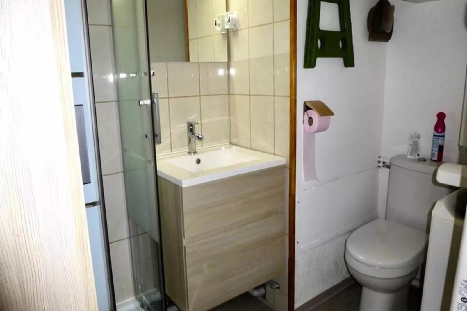 Résidence Neouvielle-Bathroom