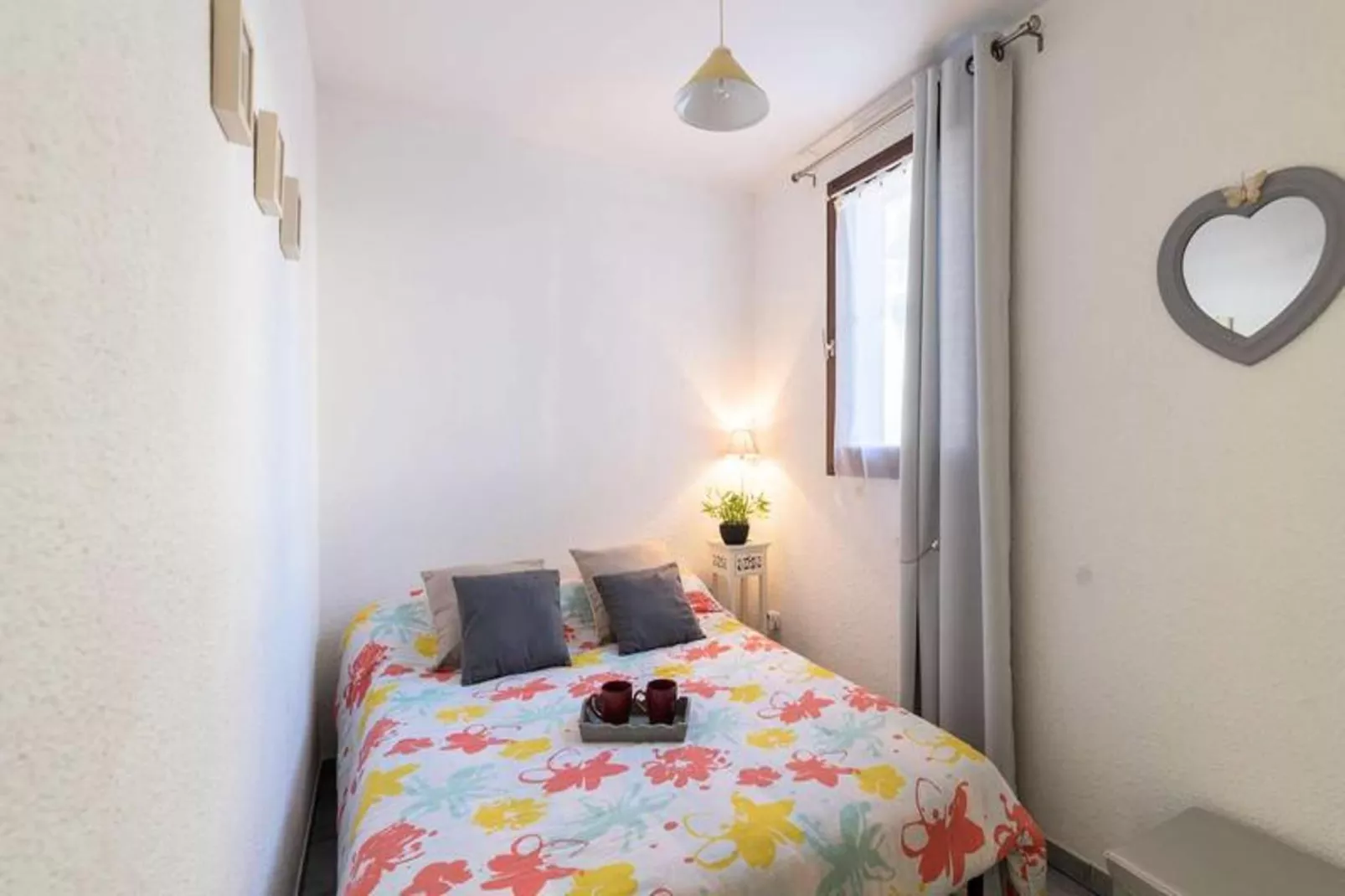 Résidence H.th.i:iris-Bedroom