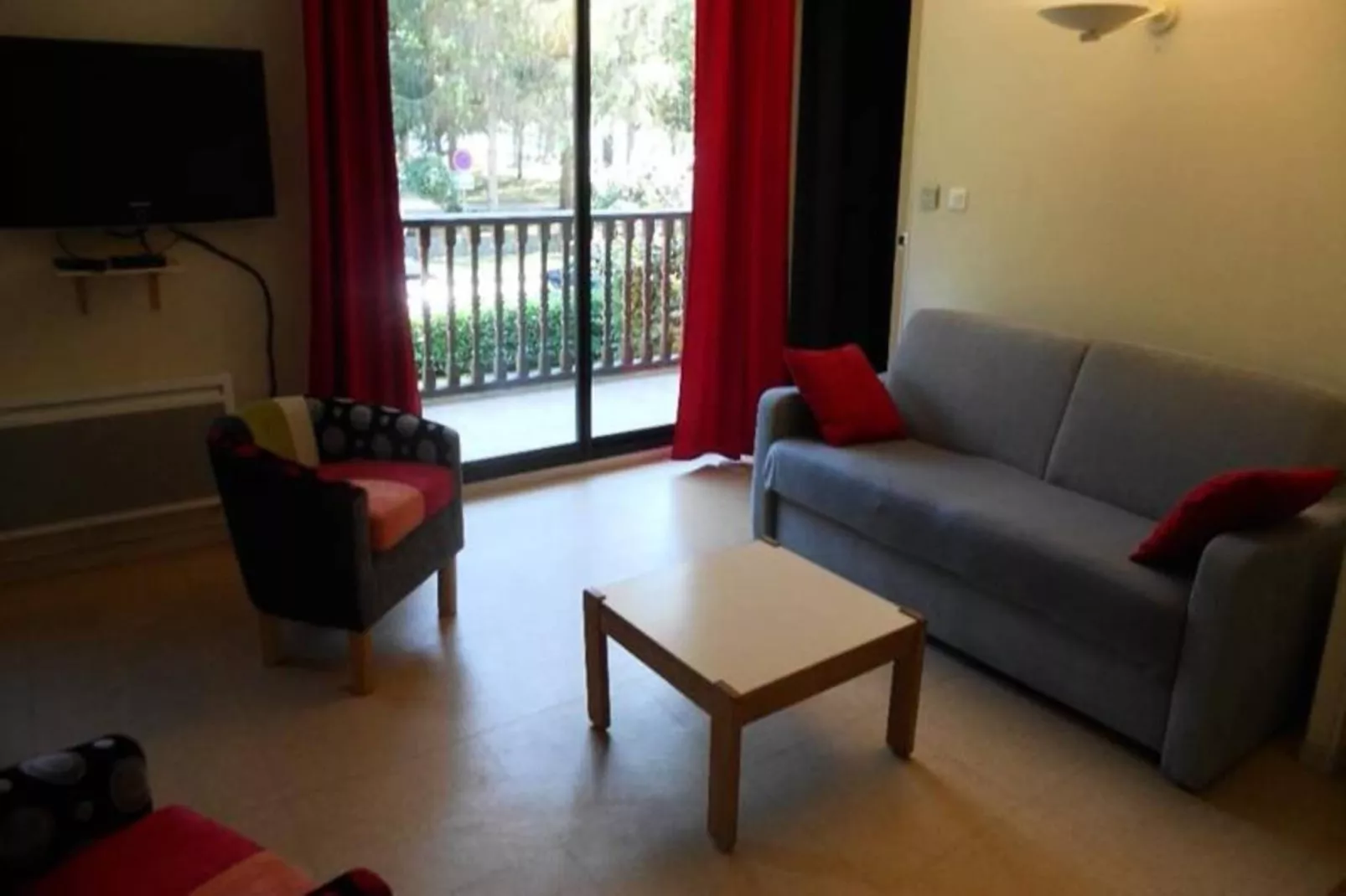 Résidence Le Parc - Exterior in summer