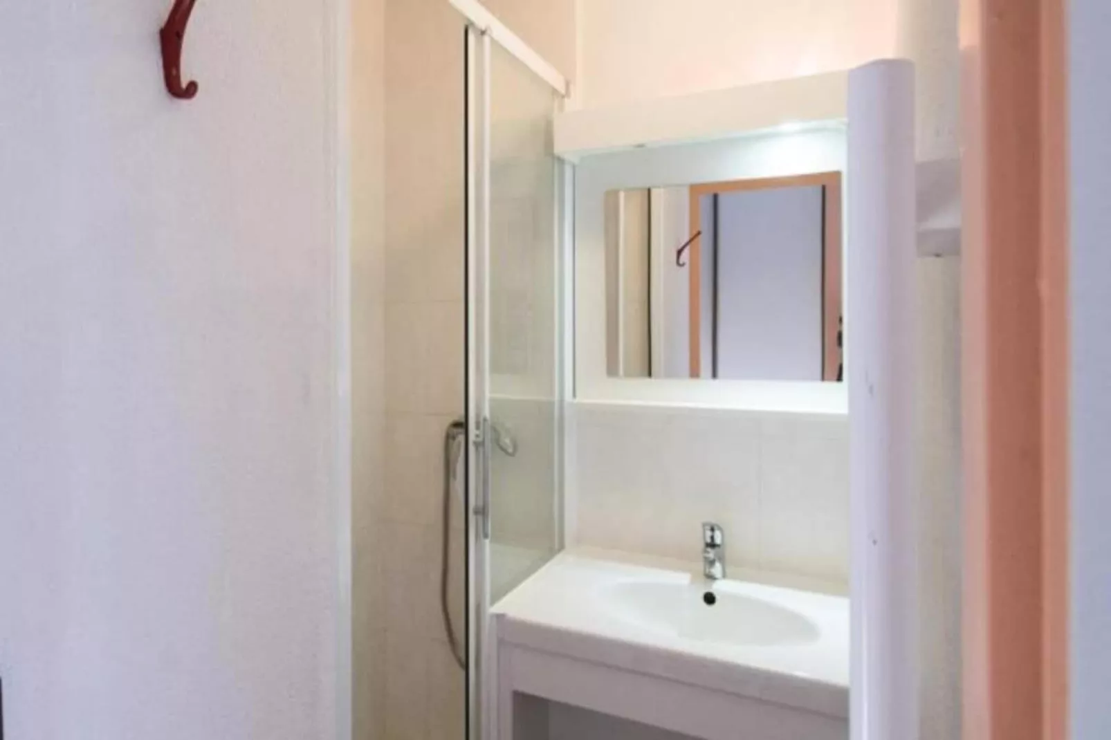 VVF Résidence Les Angles Pyrénées-Badezimmer