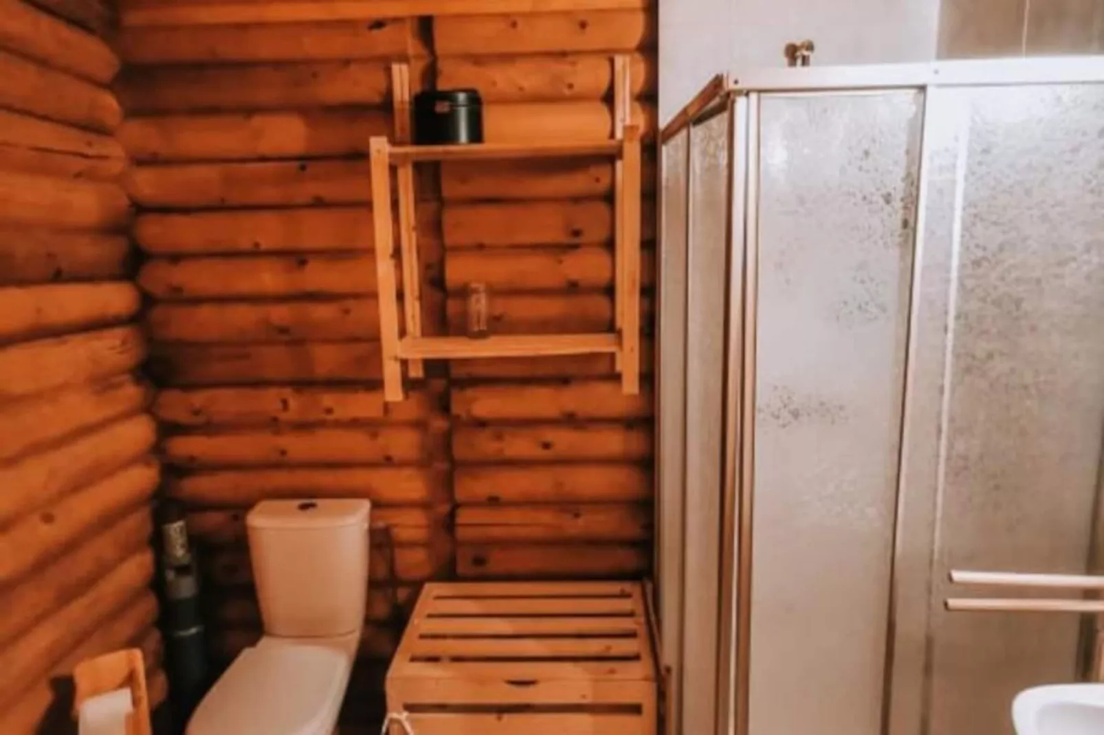 Chalet En Rondins ,  Sommet Du Revard-Image-tags.