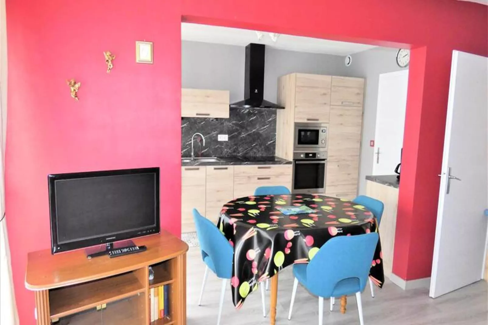 Résidence L'elvire-Salle à manger