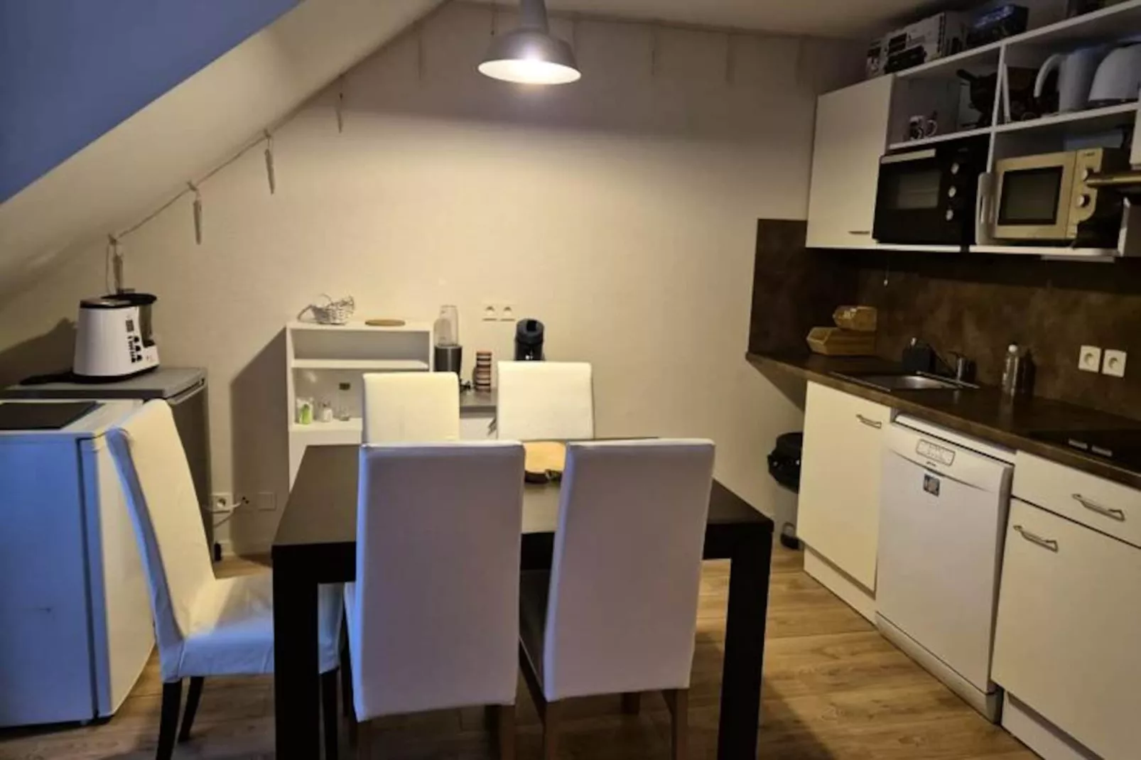 Appartement 4 Personnes Avec Acc&egrave;s Piscine-Image-tags.