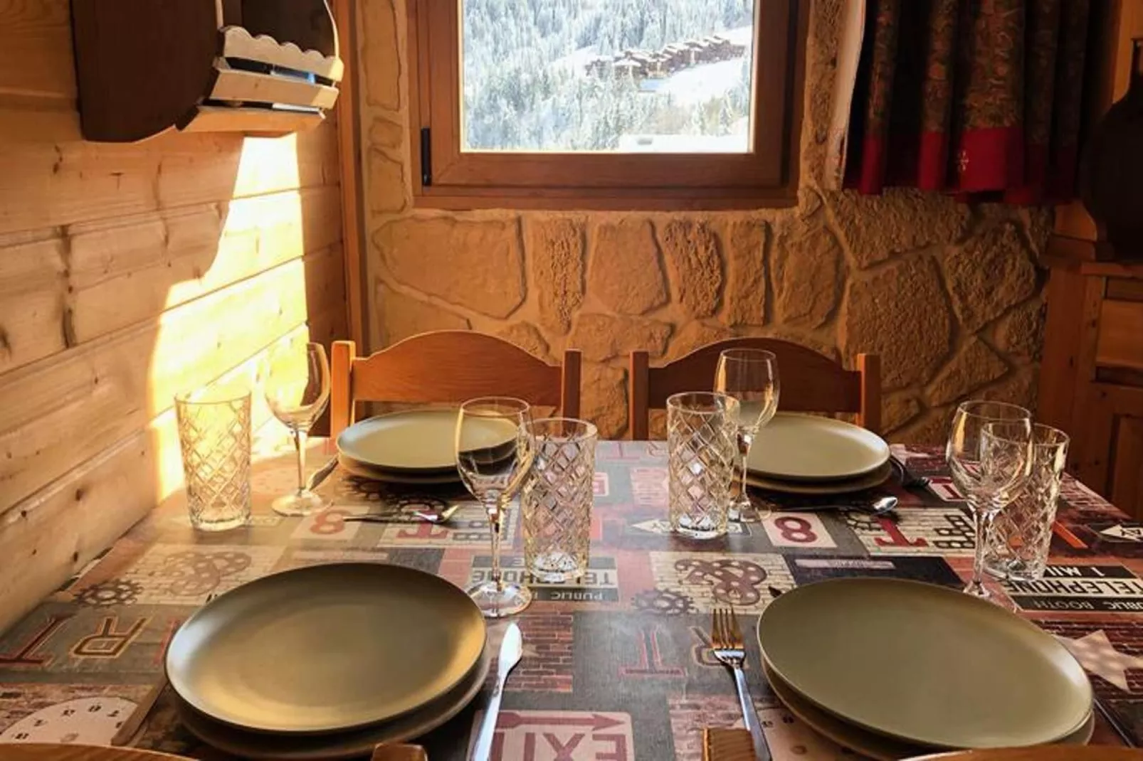 Résidence Clairiere-Dining room