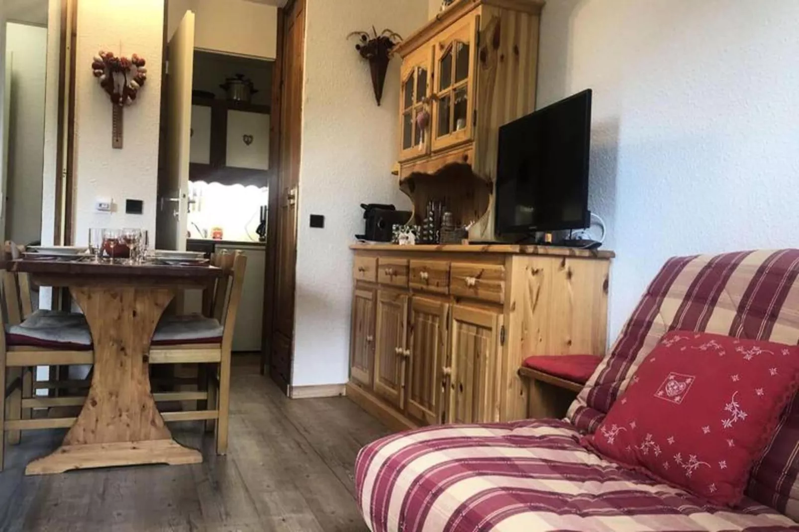 Résidence Buche-Esszimmer