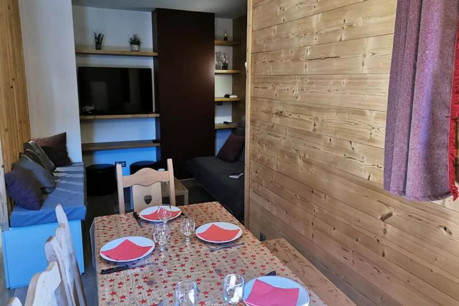 Résidence Lauziere Dessous-Esszimmer