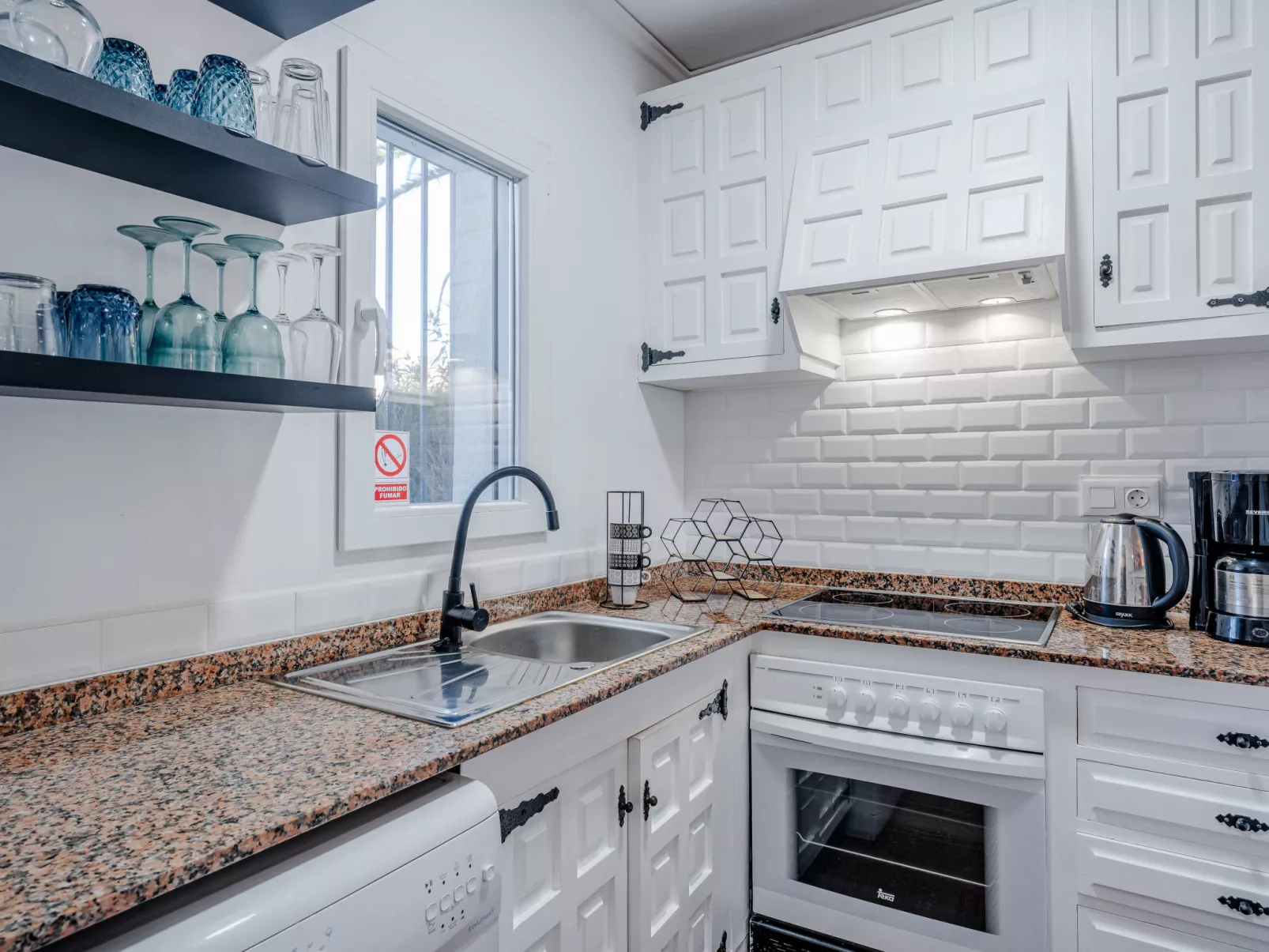 Residencia La Perla-Drinnen