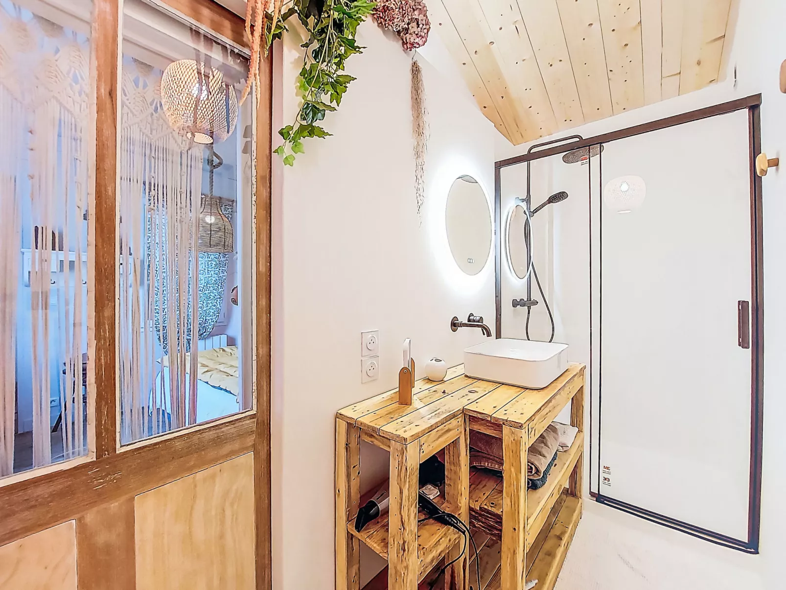 Charme et Confort en bord de mer-Drinnen