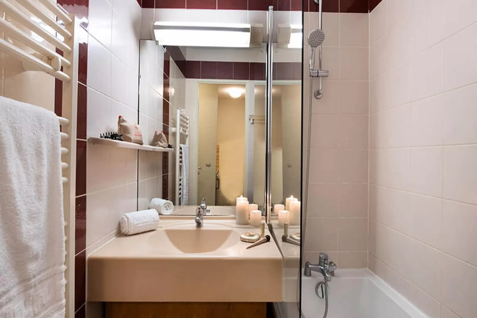 Résidence Le Cheval Blanc ***-Badezimmer