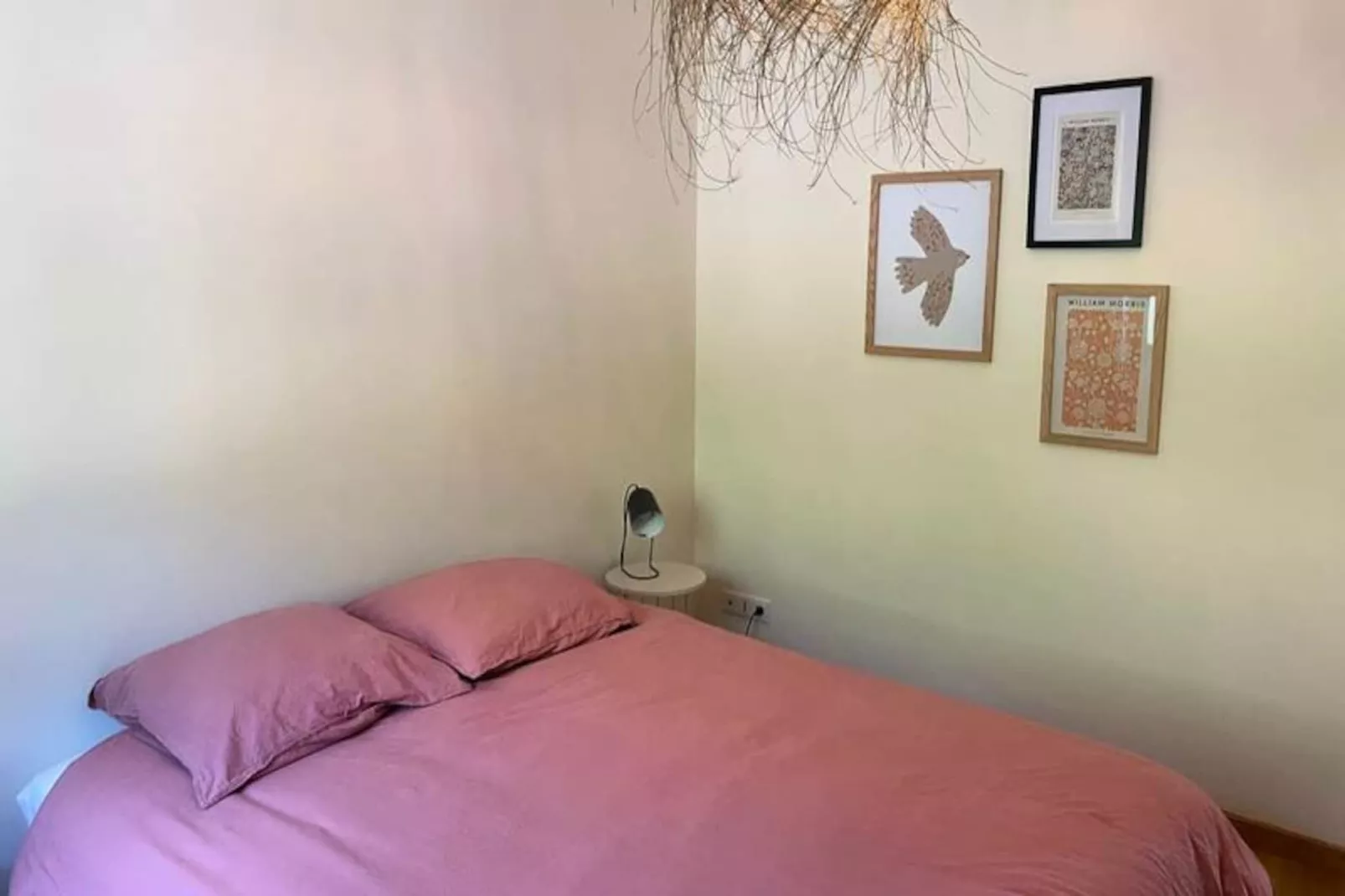 Belle Villa Avec Piscine Jacuzzi Et Vue Lac-Image-tags.