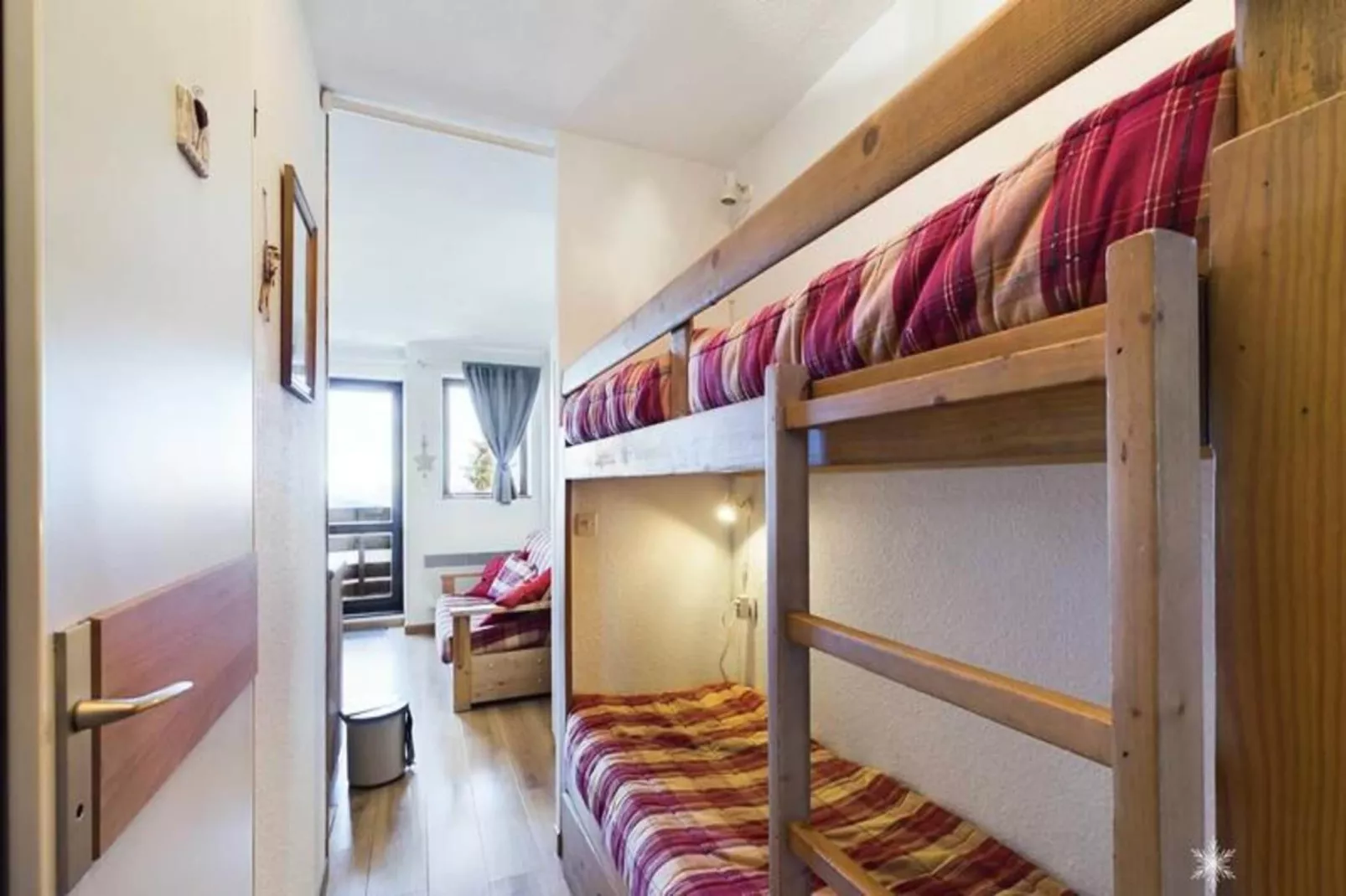 Résidence Bouquetins A-Exterior in summer