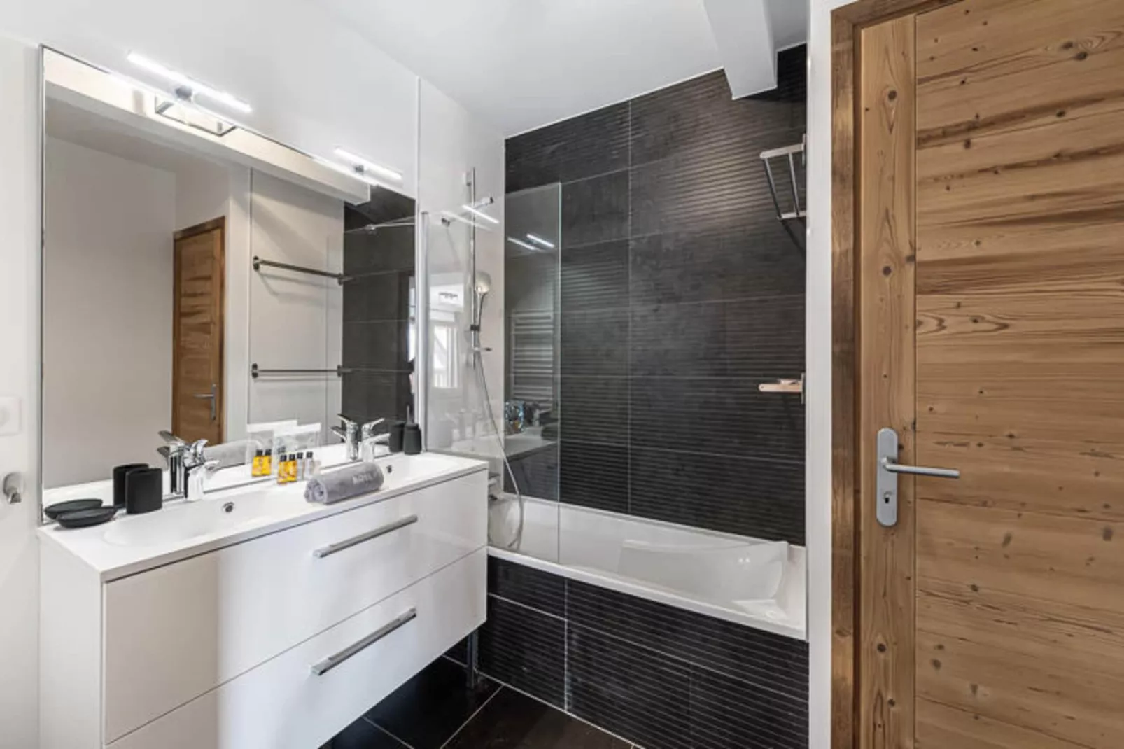 Résidence Silver Lodge - B-Bathroom