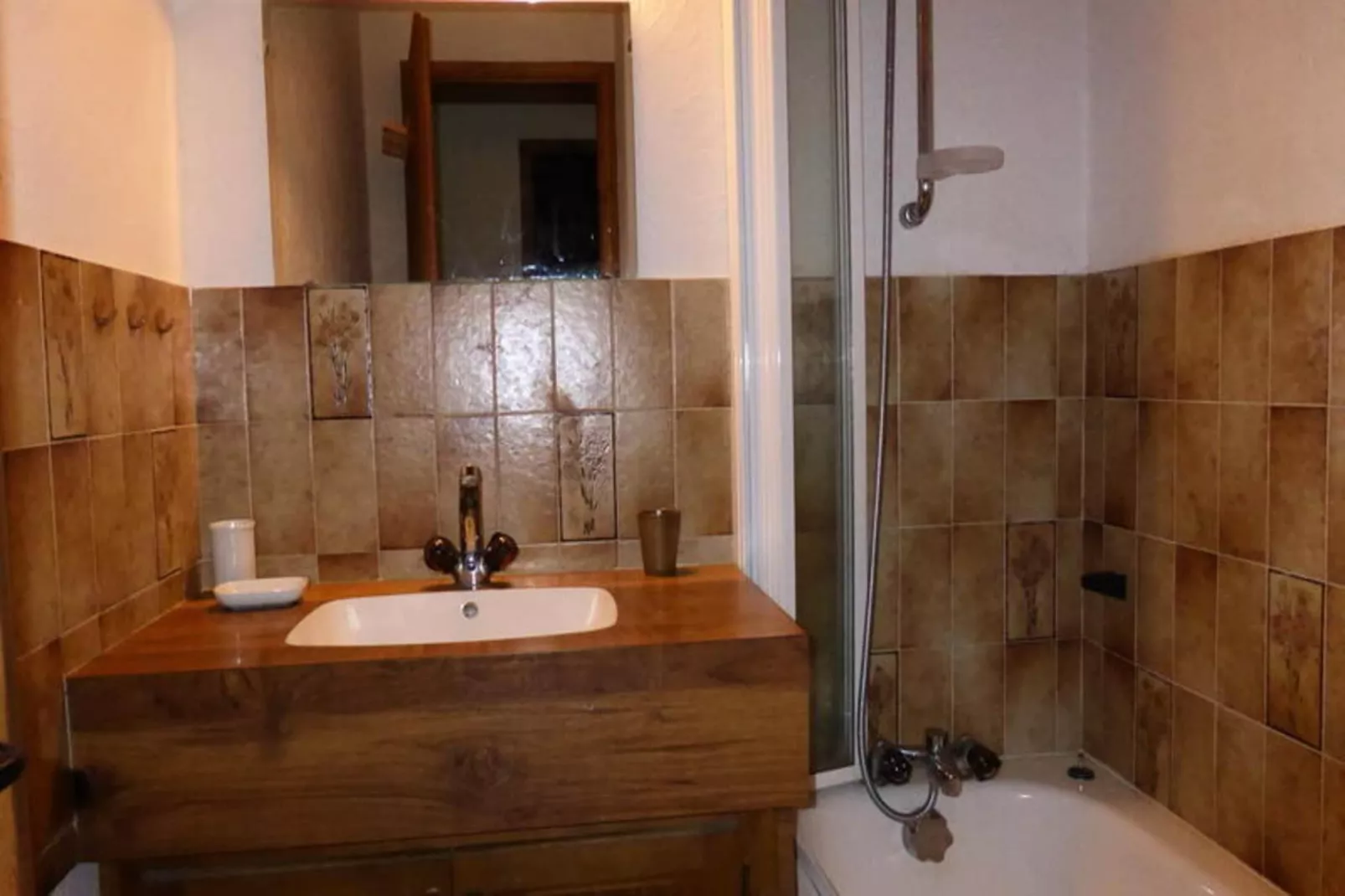 Résidence Princesse En Etraz Narcisse-Bathroom