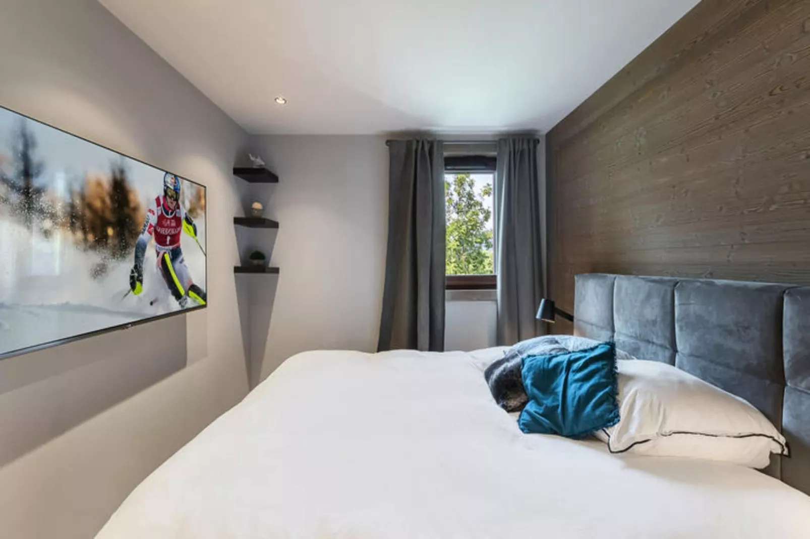 Résidence Stallion D-Exterior in summer