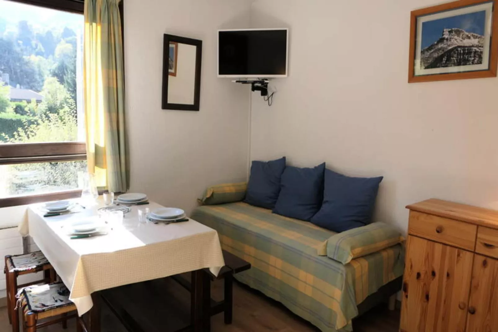 Résidence Castel Des Roches A-Exterior in summer