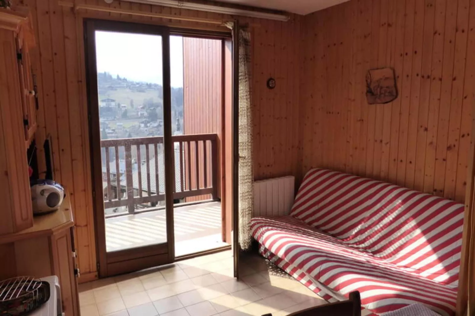 Résidence Les Loges-Exterior in summer