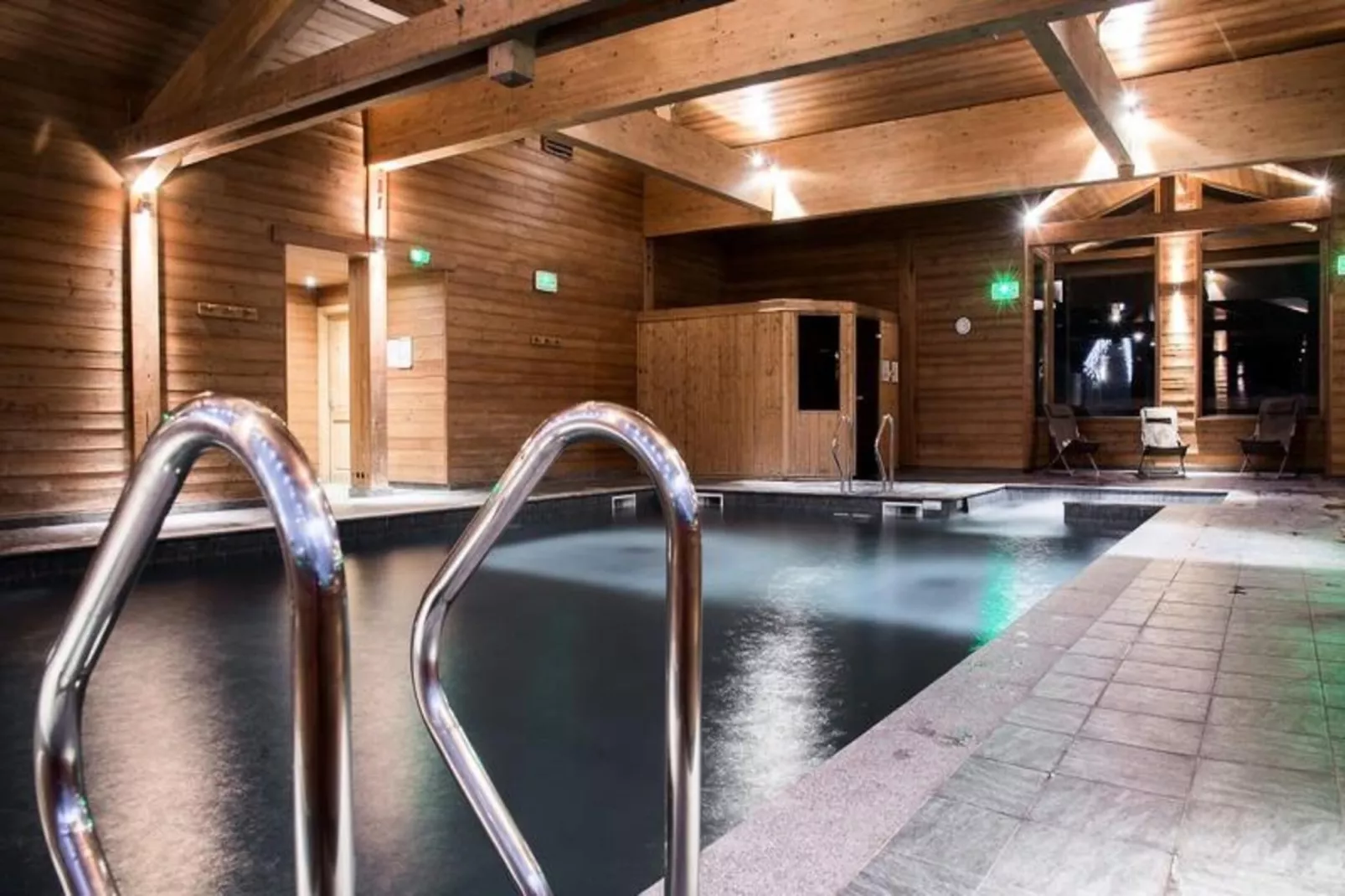 Résidence Les Grandes Alpes****-Swimming pool