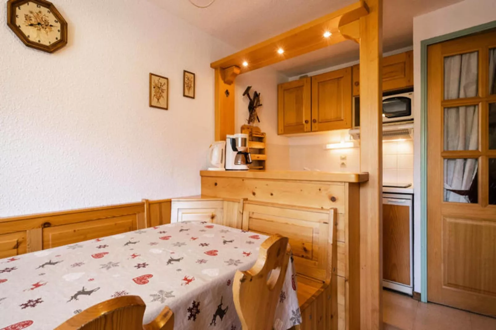 Résidence Biblos-Dining room