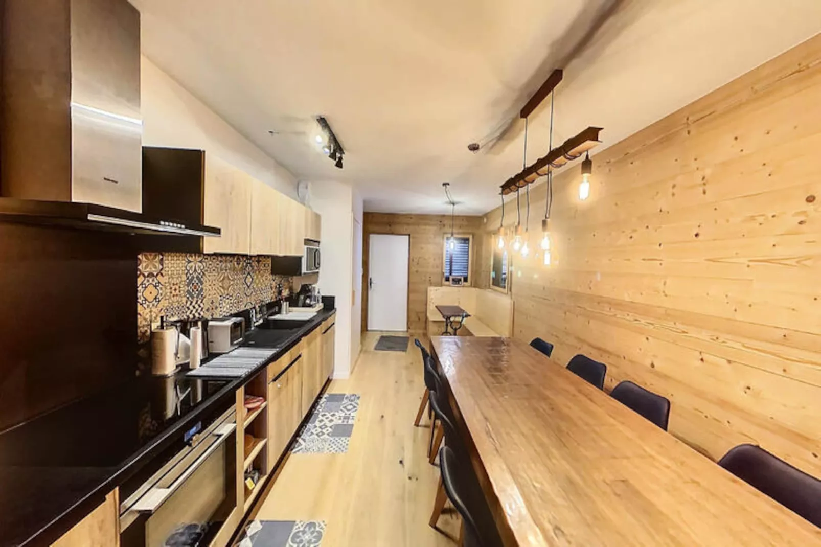 Appartements à Les Carroz-d'Arâches-Image-tags.