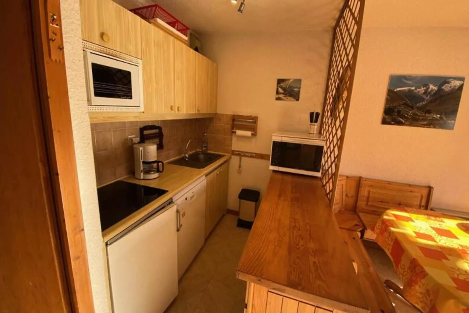 Chalets De Barbessine-Kitchen