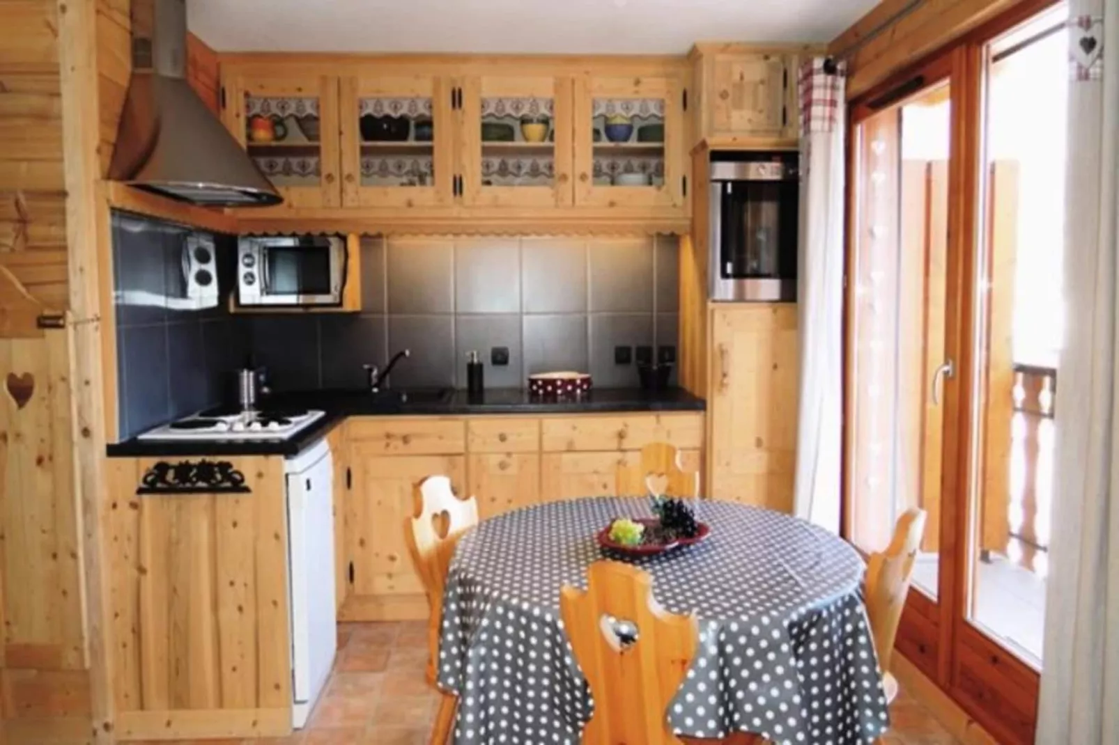 Résidence Les Balcons De Chatel-Kitchen