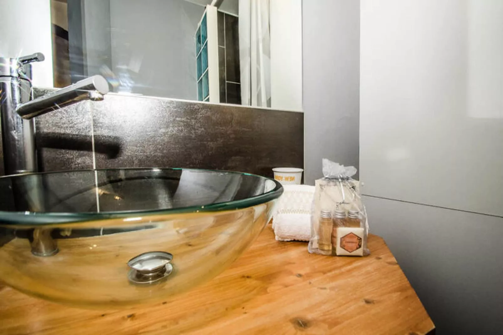 Résidence Pavilon-Bathroom