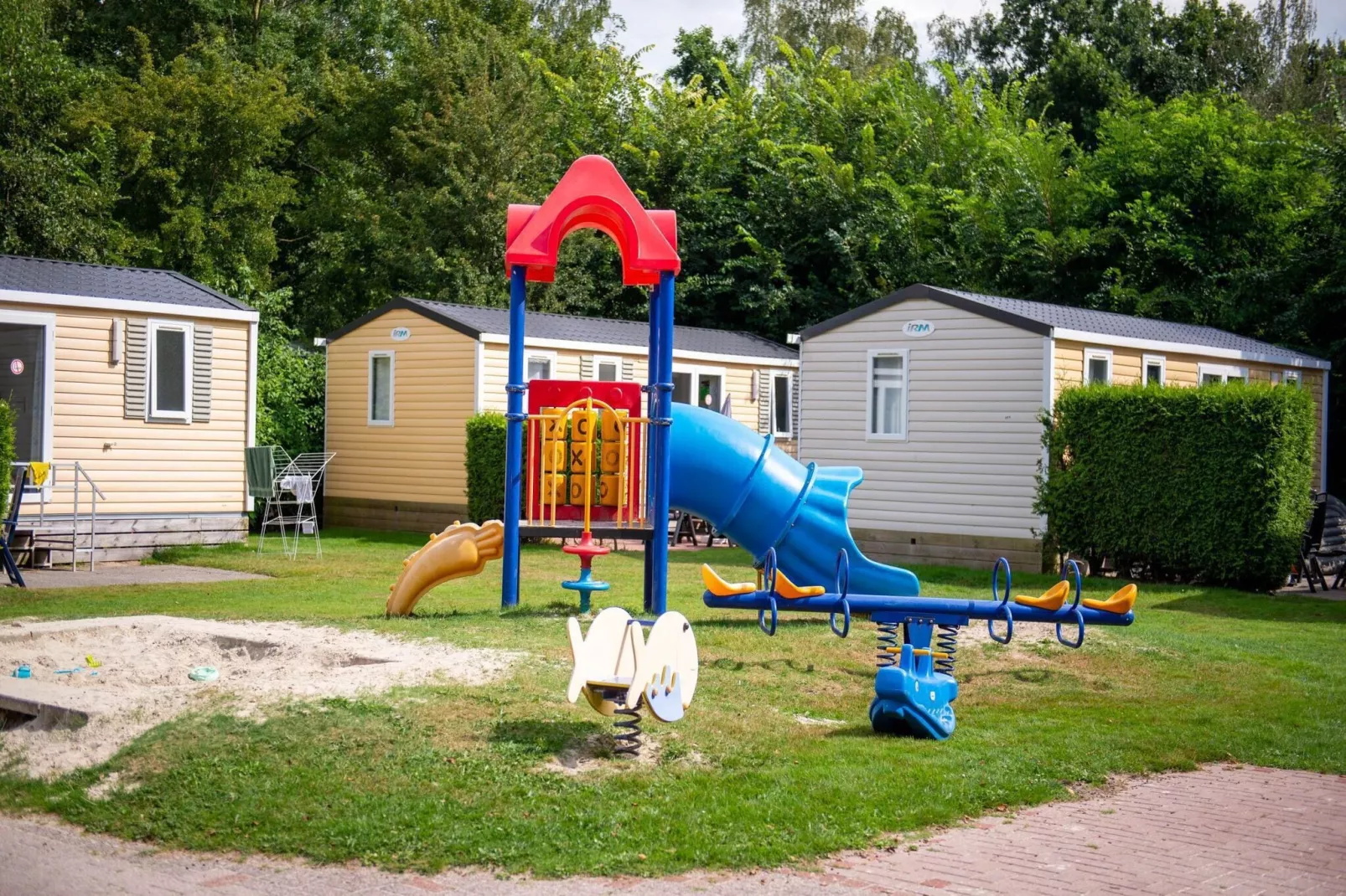 Vakantiepark Bergumermeer 7-Park facilities