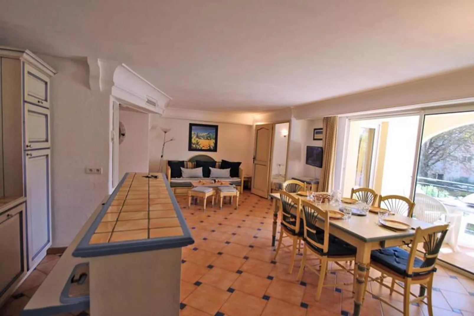 Résidence Port Marine-Salle à manger